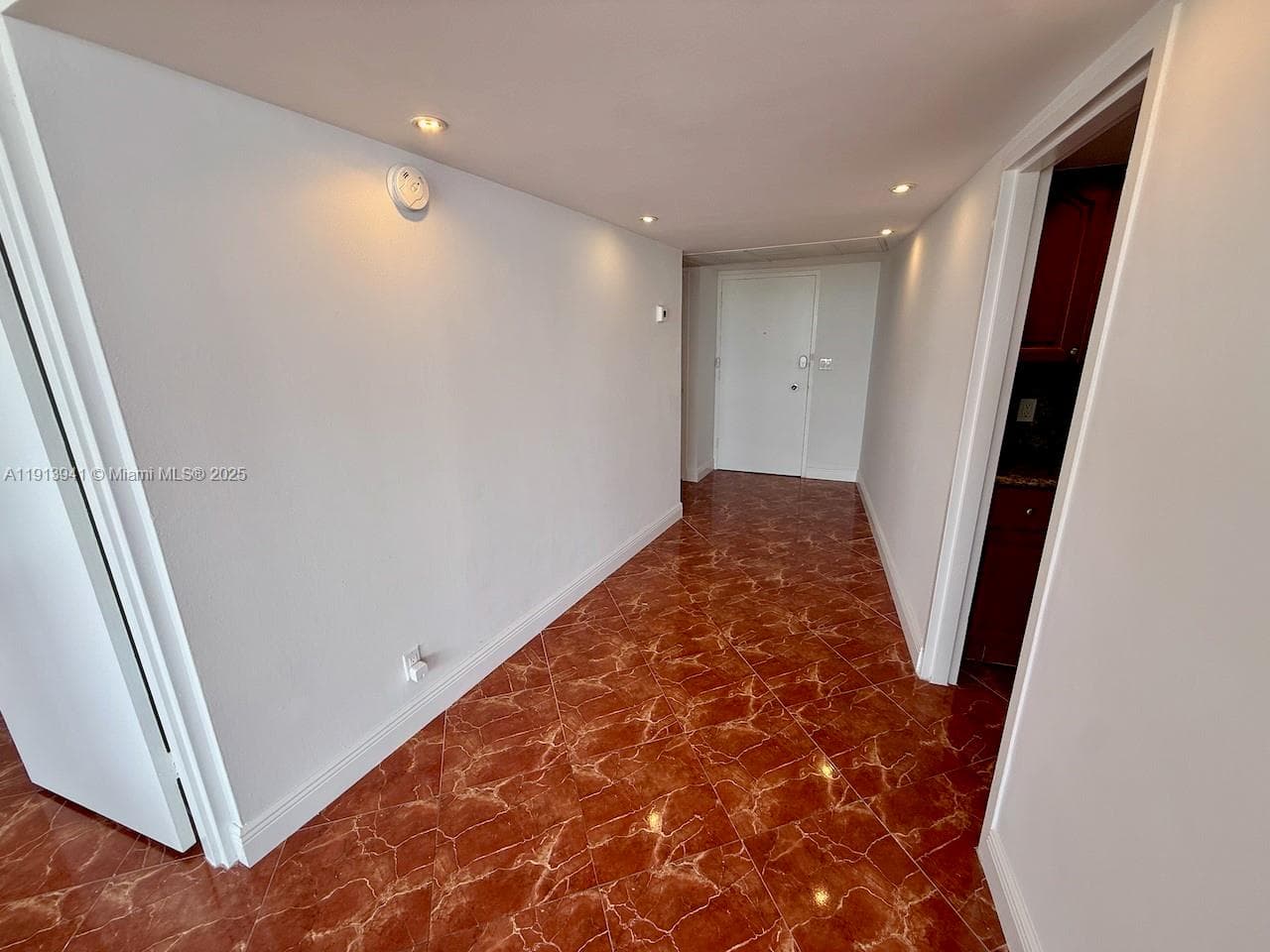 900 Bay Dr 419 photo 19