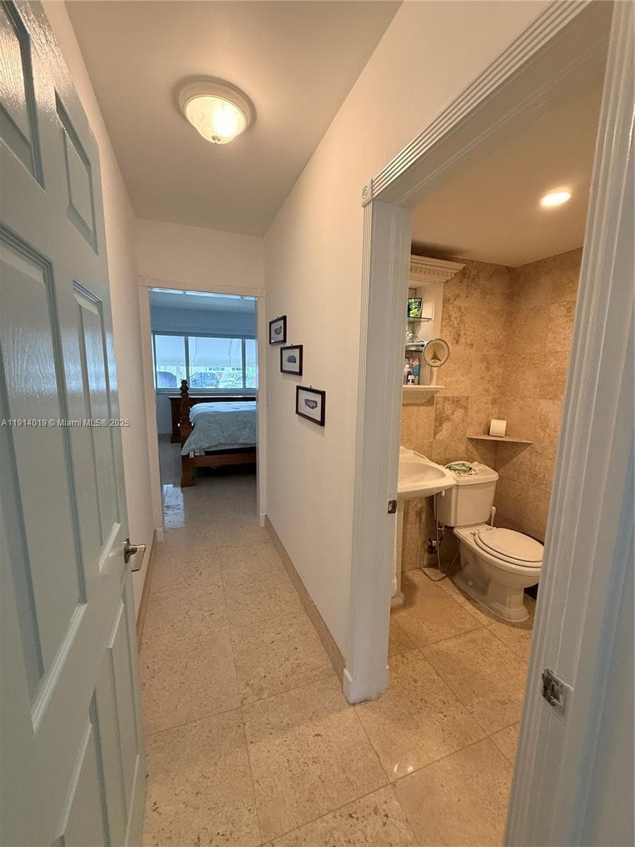 180 Isle Of Venice Dr 100 photo 12