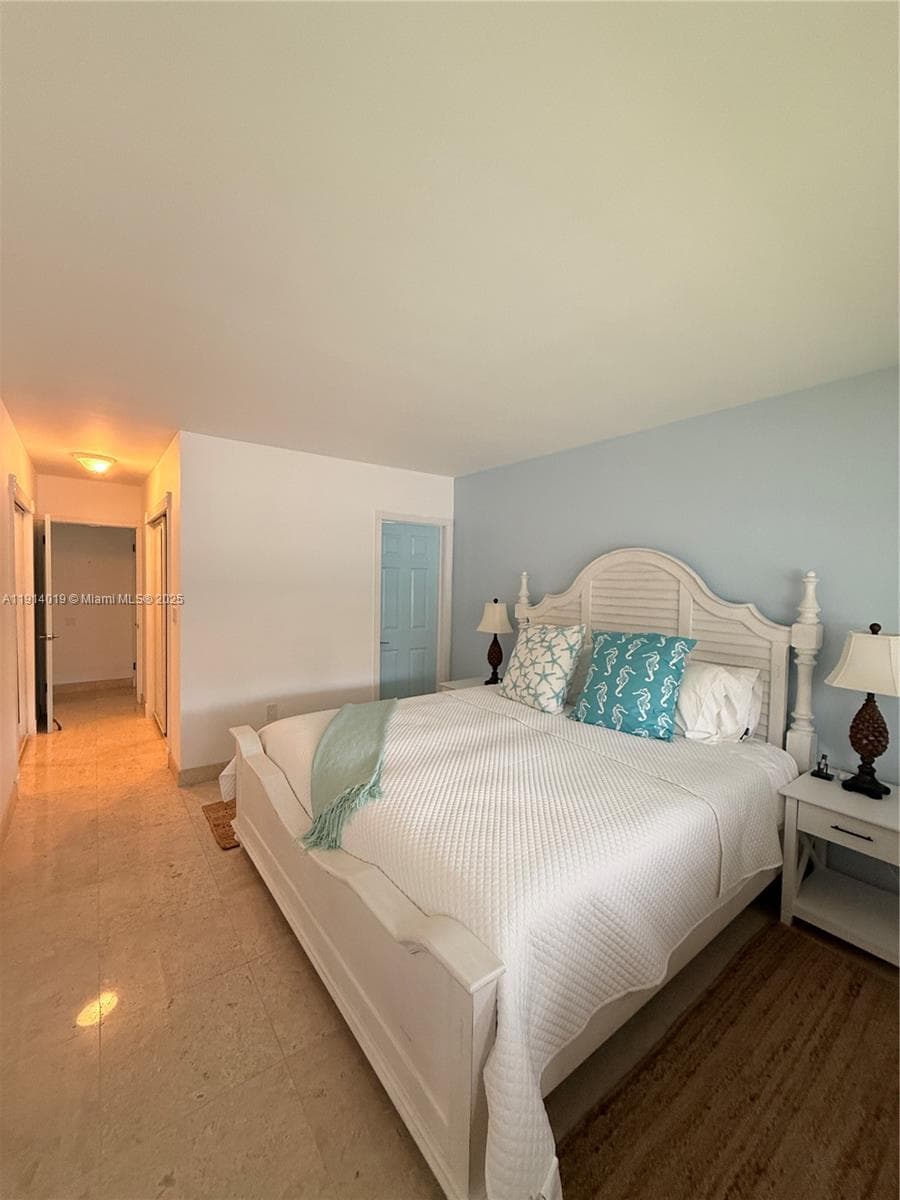 180 Isle Of Venice Dr 100 photo 8