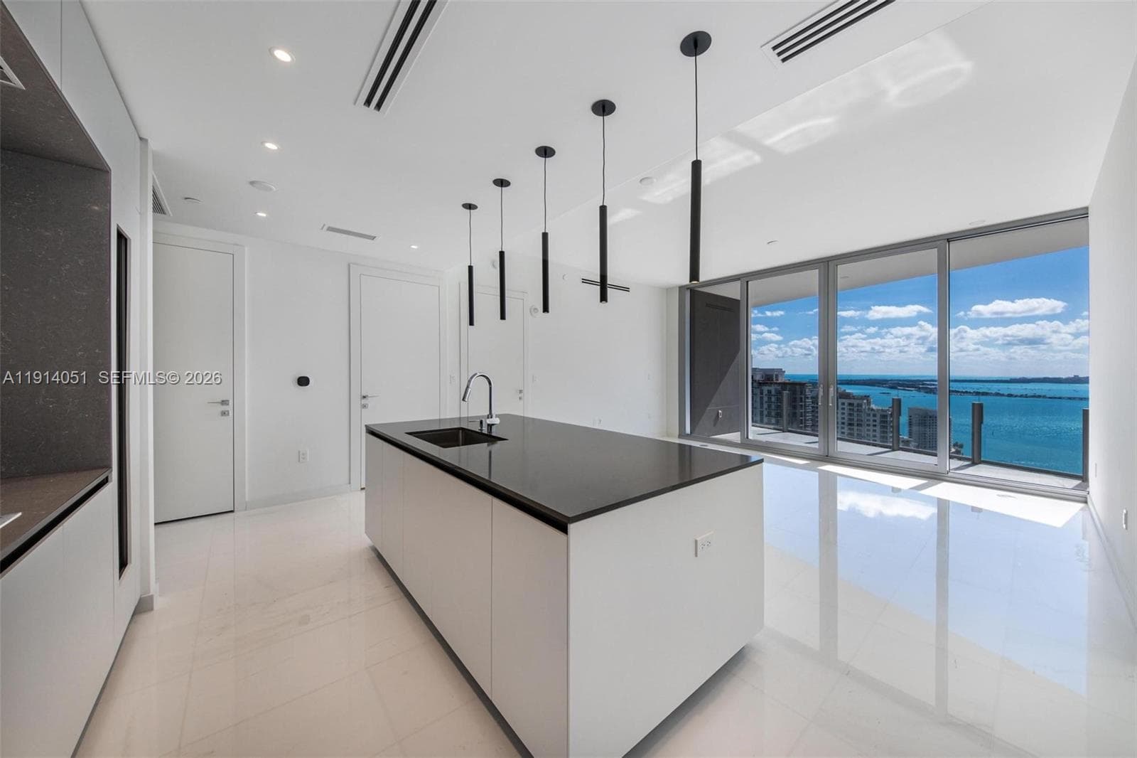 300 Biscayne Boulevard Way 3506W photo 2
