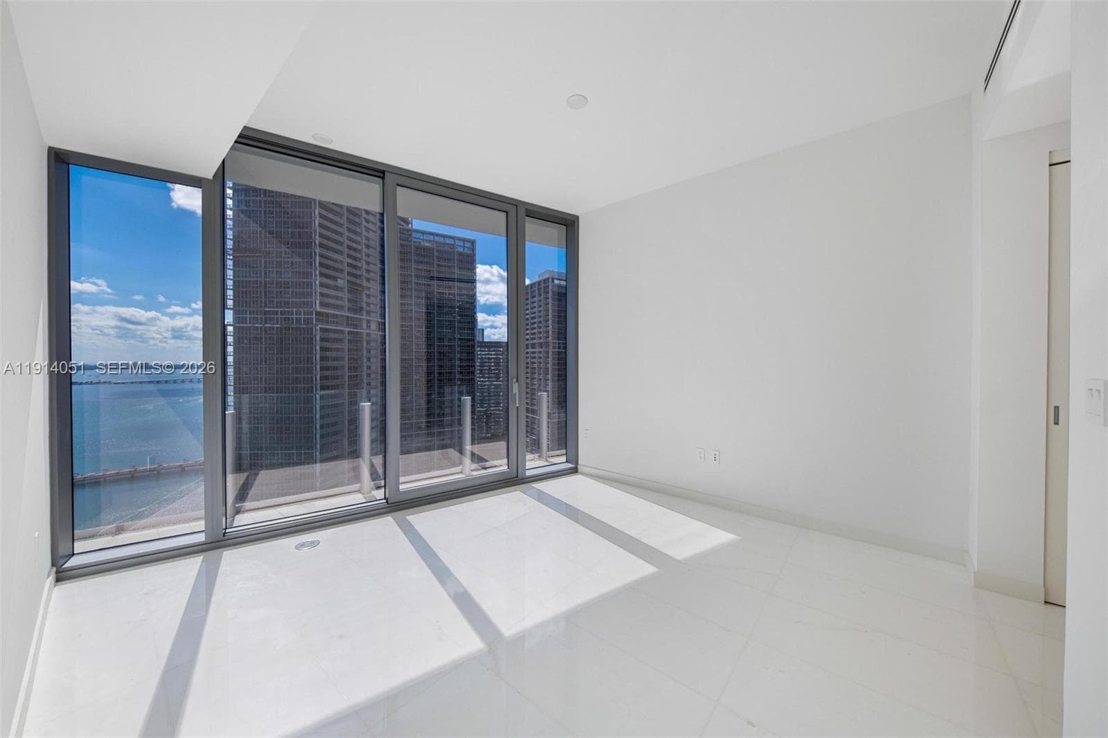 300 Biscayne Boulevard Way 3506W photo 17