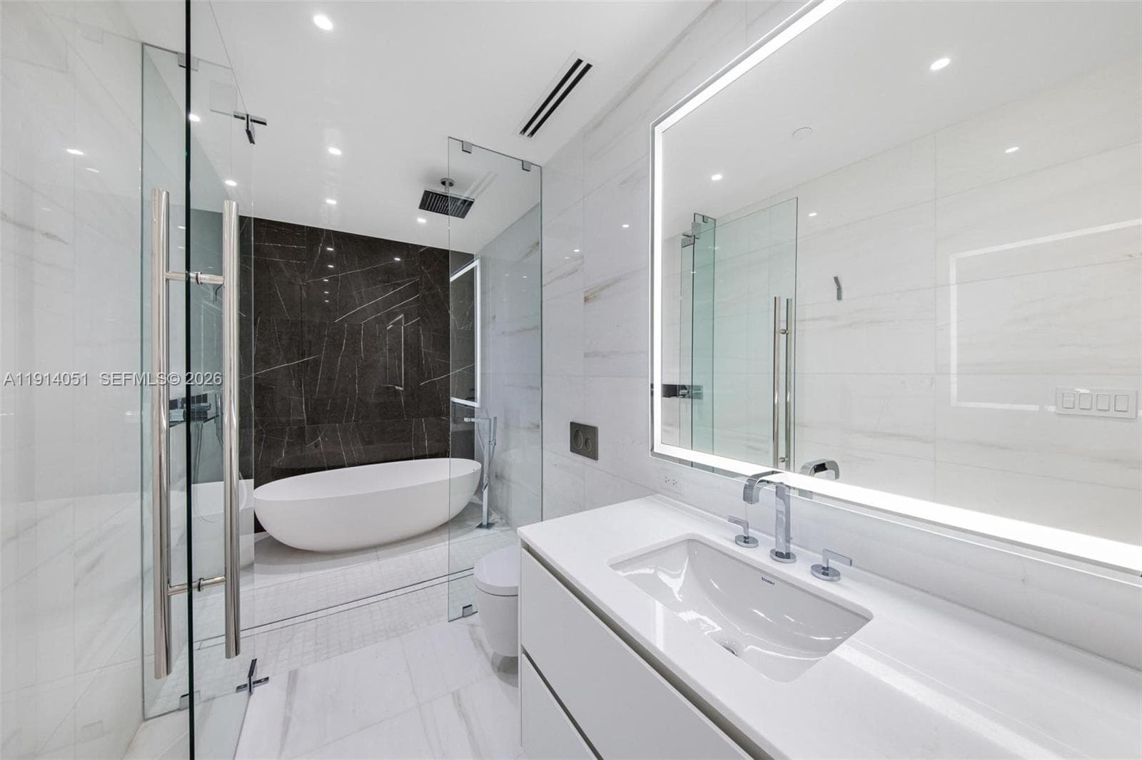 300 Biscayne Boulevard Way 3506W photo 24