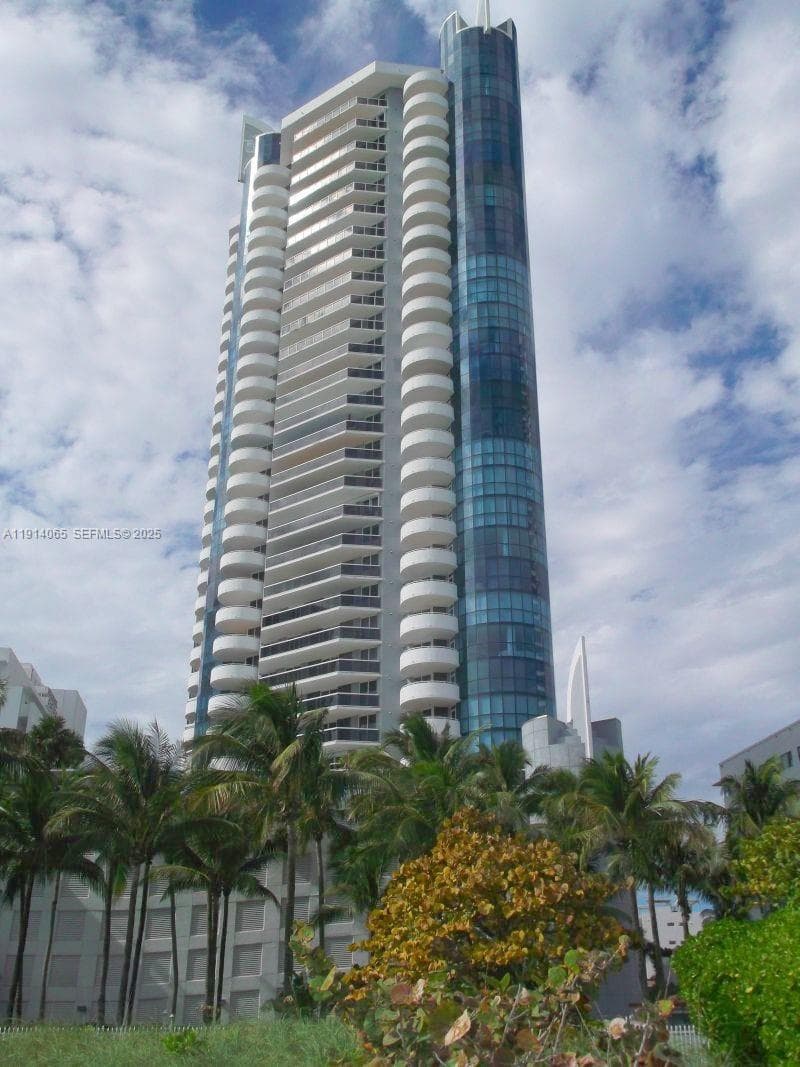 6301 Collins Ave 901 photo 3