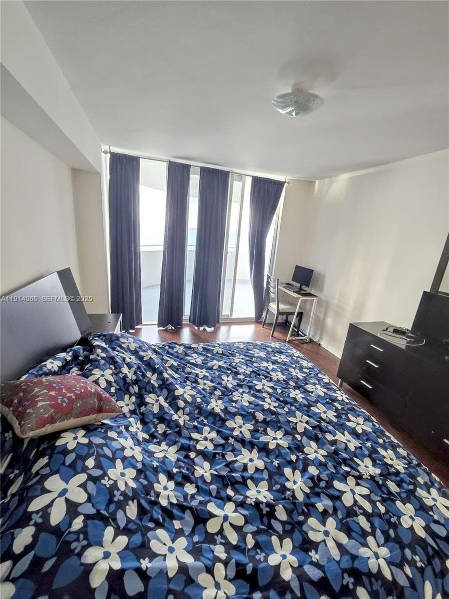 6301 Collins Ave 901 photo 14