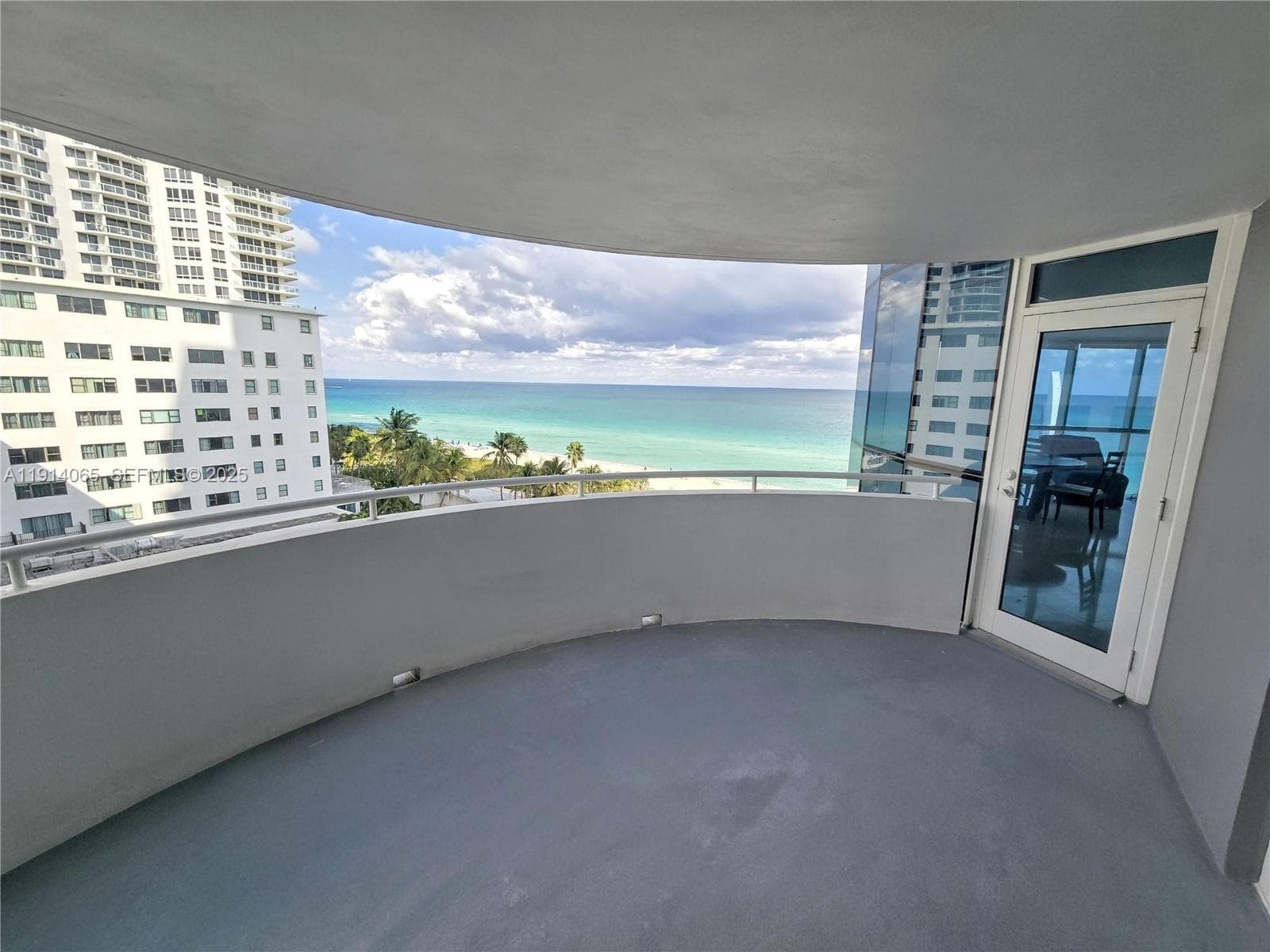 6301 Collins Ave 901 photo 19