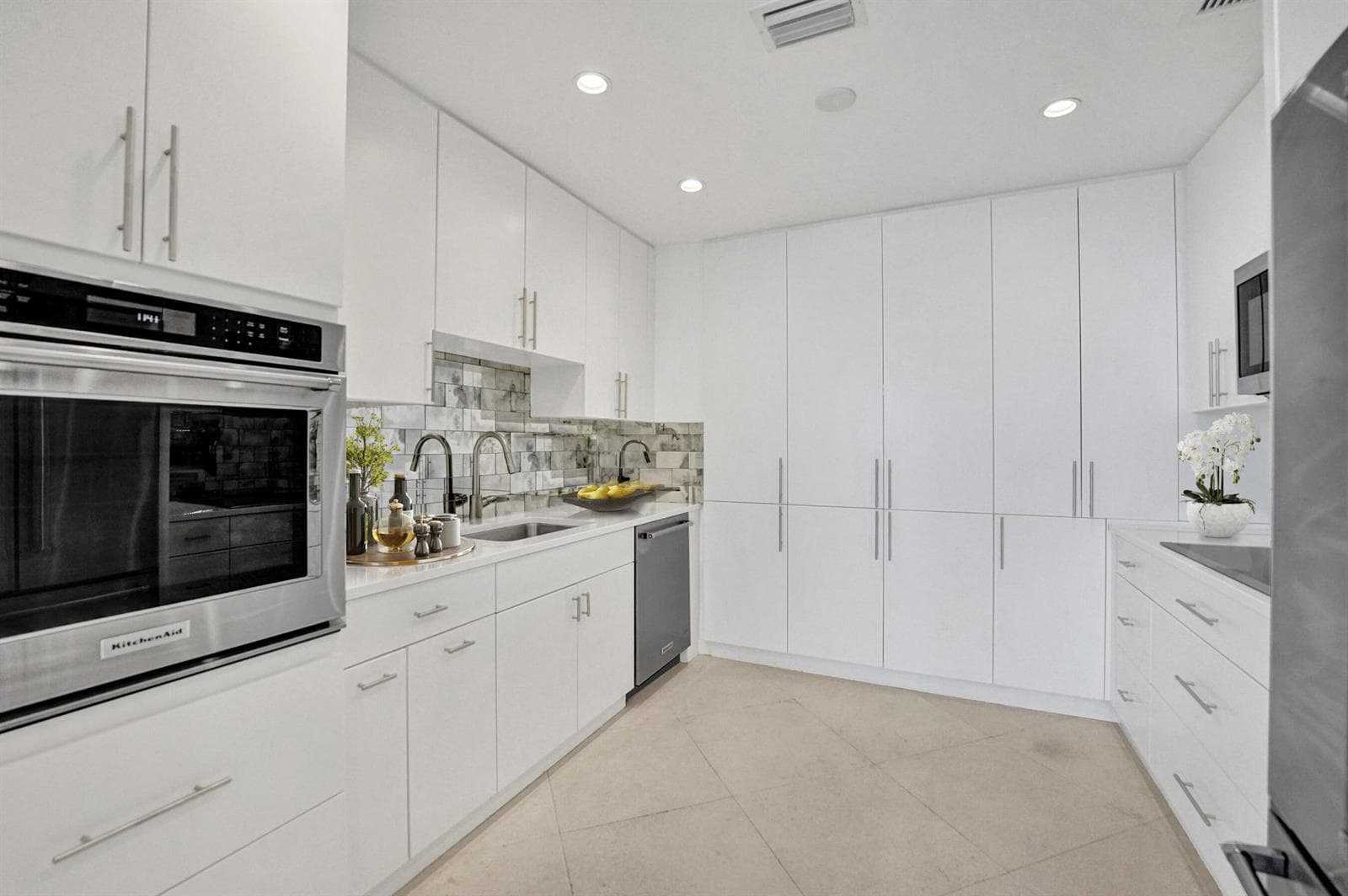 44 Cocoanut Row #315a/316a 4