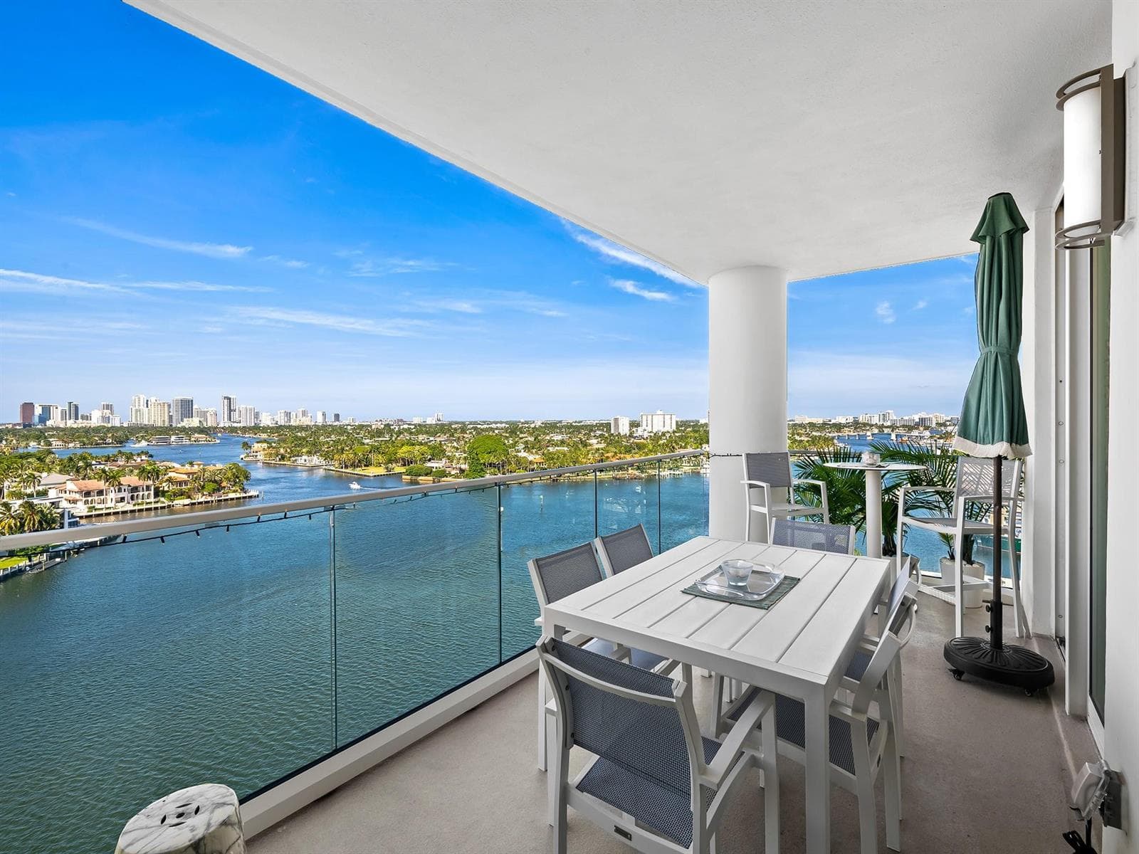 3055 Harbor Drive 1402 photo 7