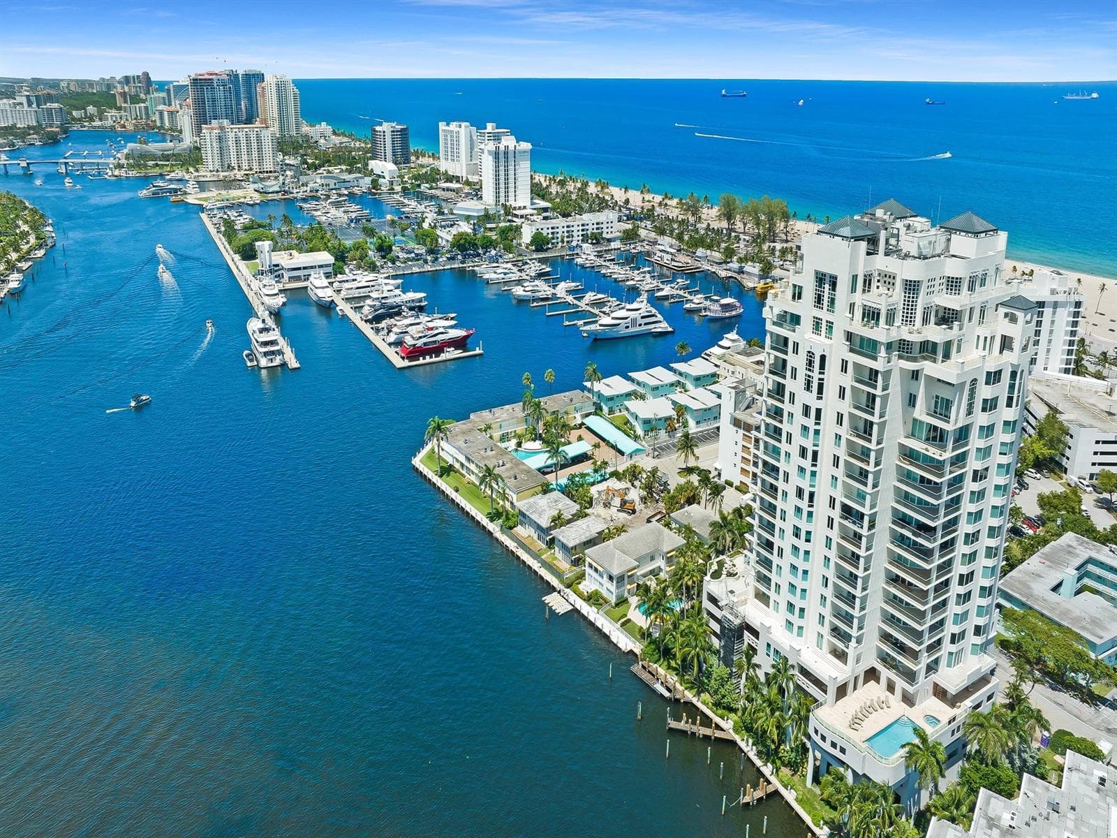 3055 Harbor Drive 1402 photo 1