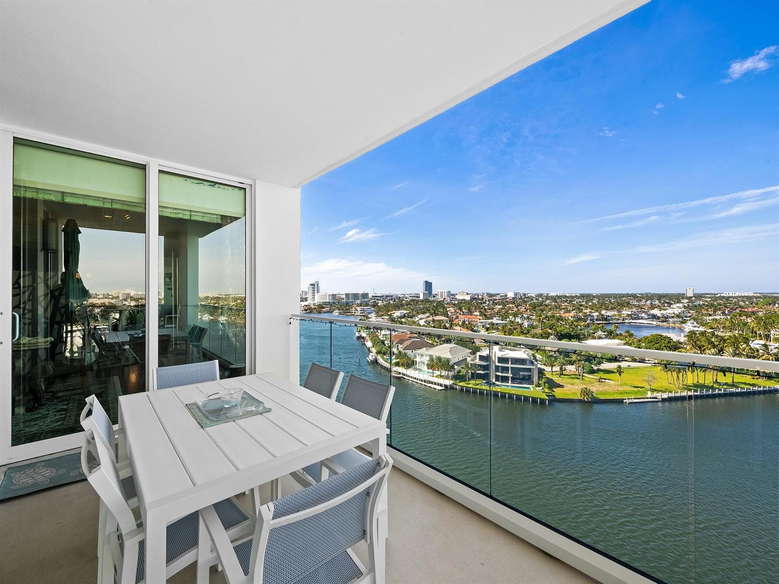 3055 Harbor Drive 1402 photo 8