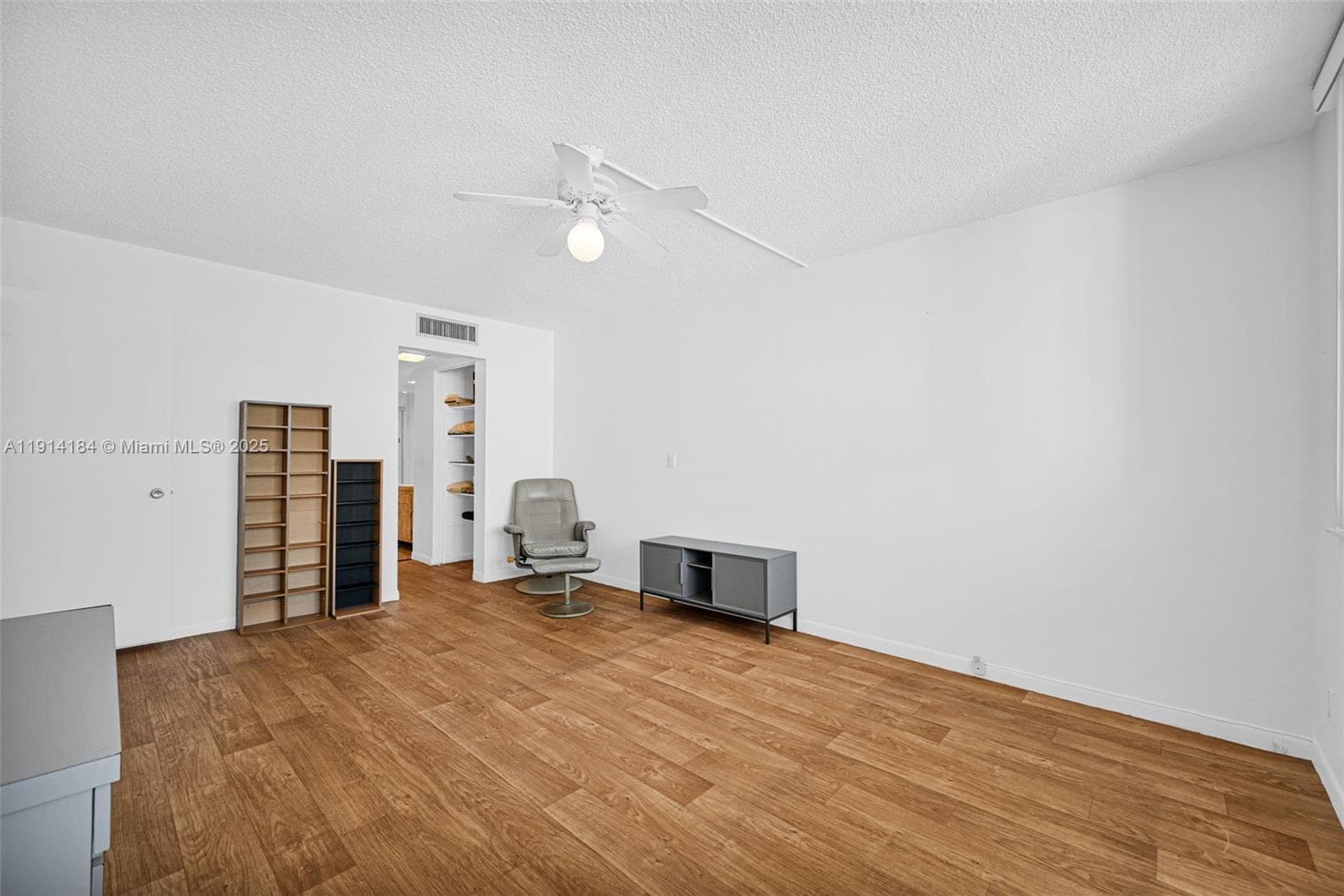 1410 S Ocean Dr 1603 photo 23