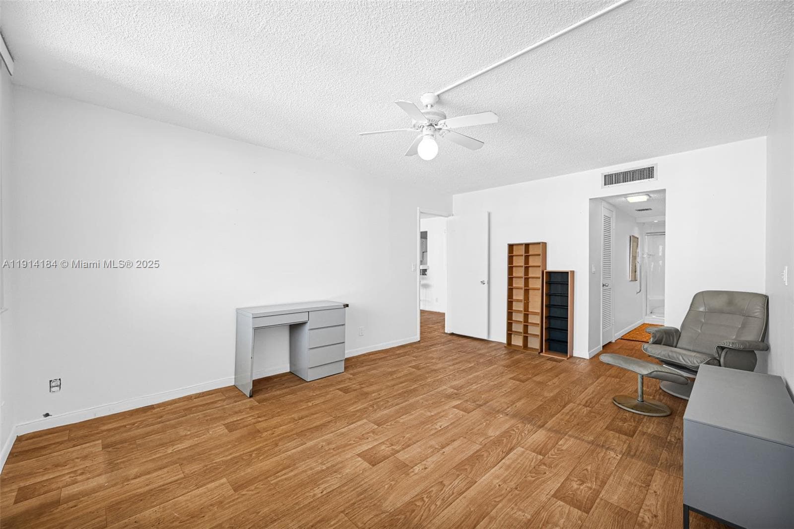 1410 S Ocean Dr 1603 photo 24