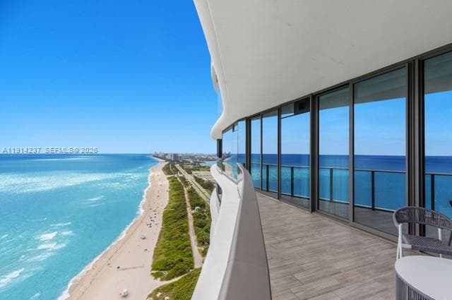 15701 Collins Ave 3203 photo 1