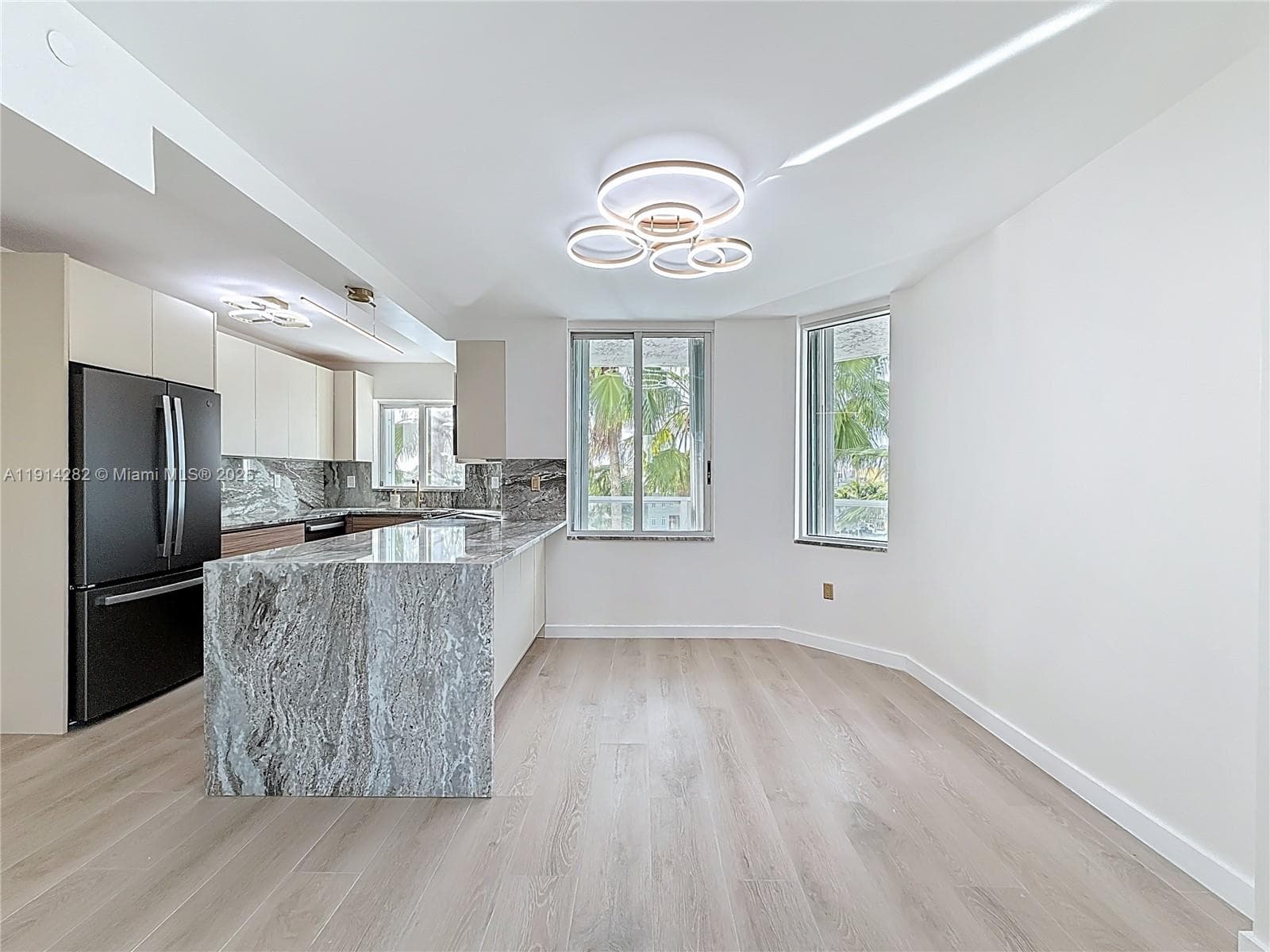 5900 Collins Ave 508 photo 10