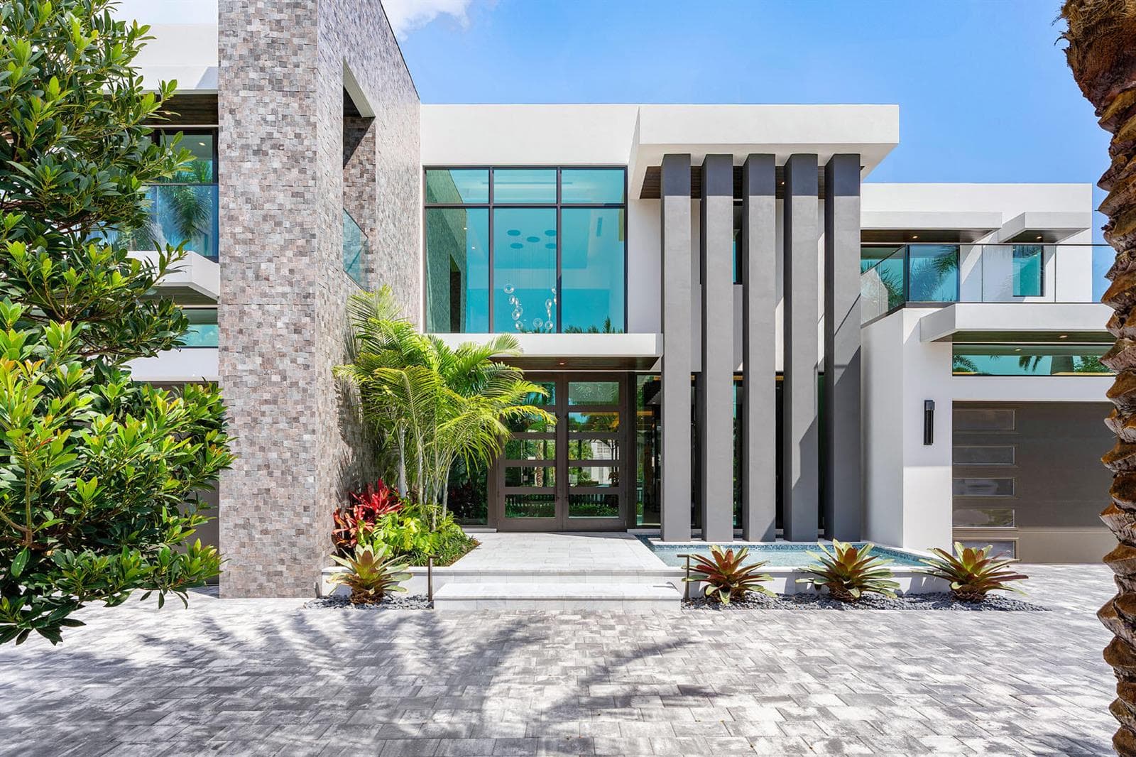 169 W Coconut Palm Road photo 6