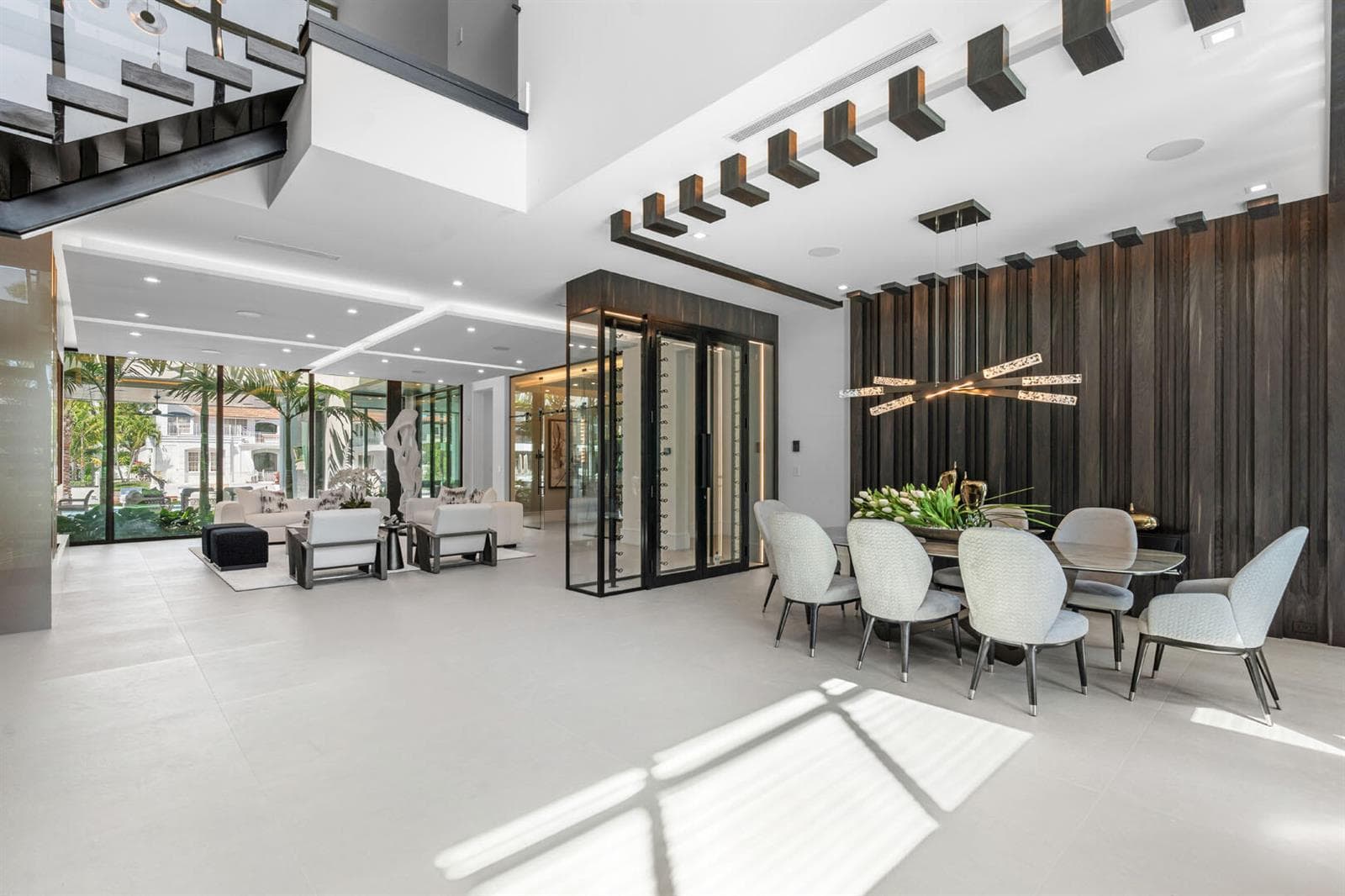 169 W Coconut Palm Road photo 10
