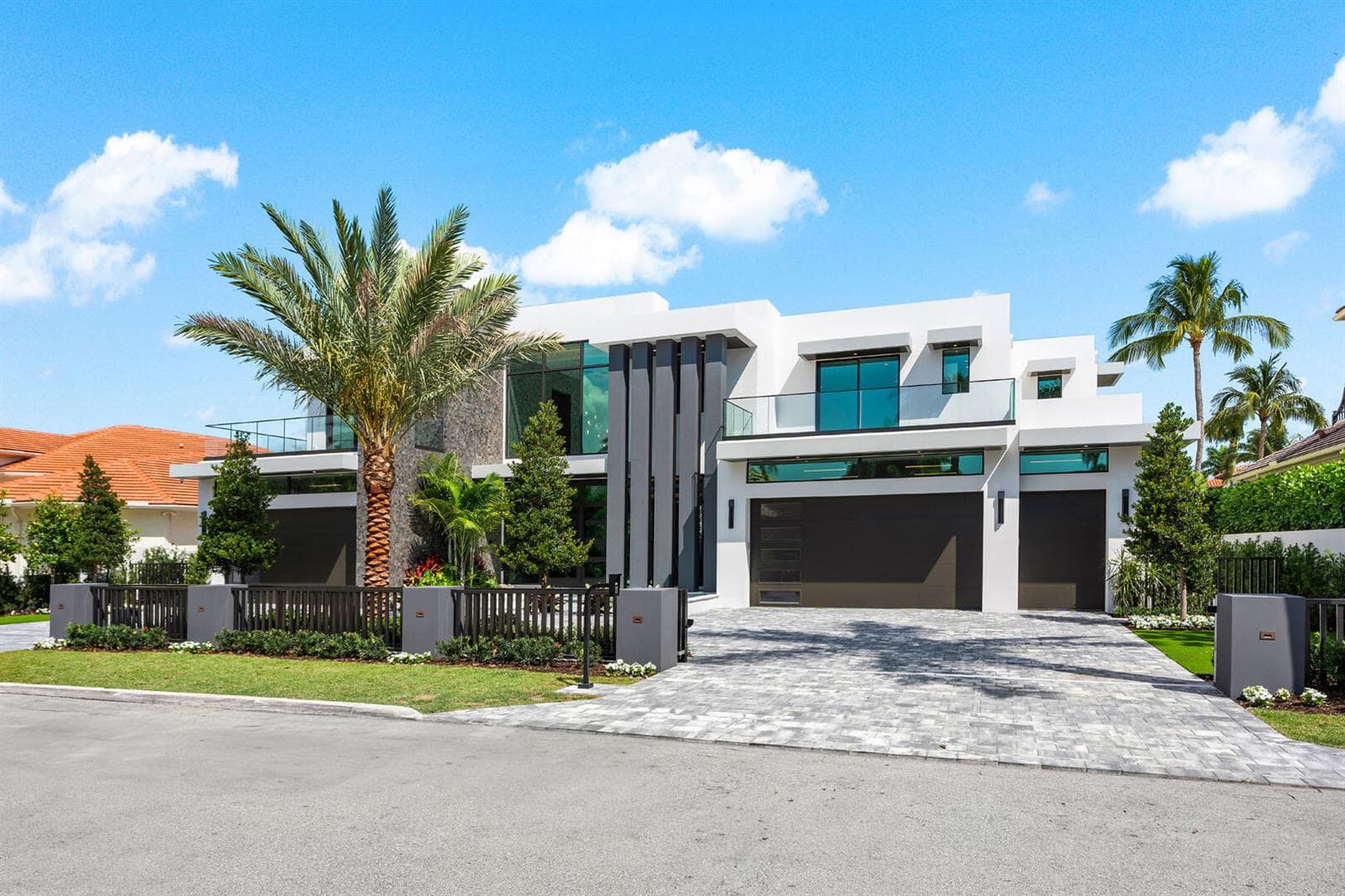 169 W Coconut Palm Road photo 4