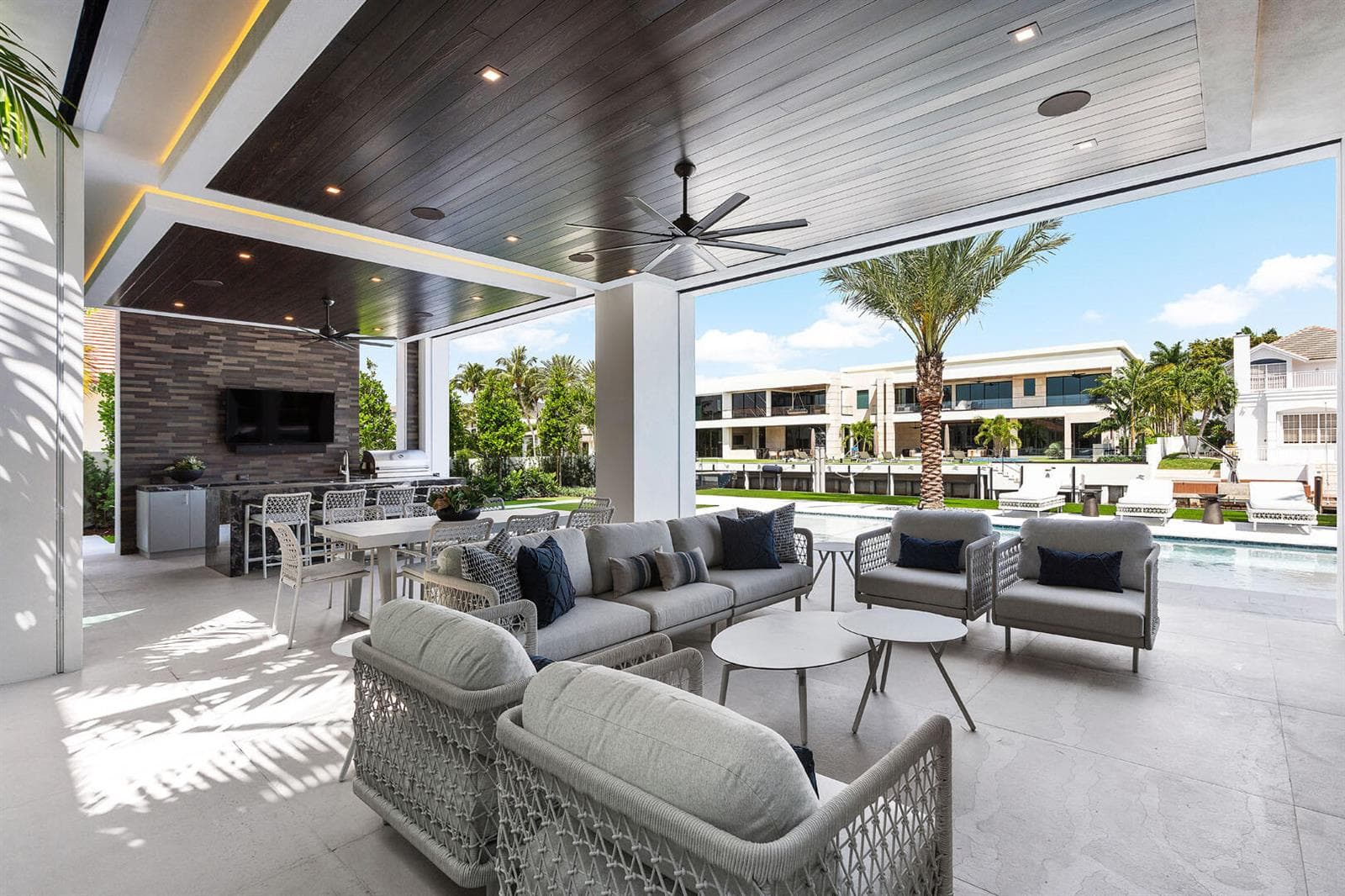 169 W Coconut Palm Road photo 25