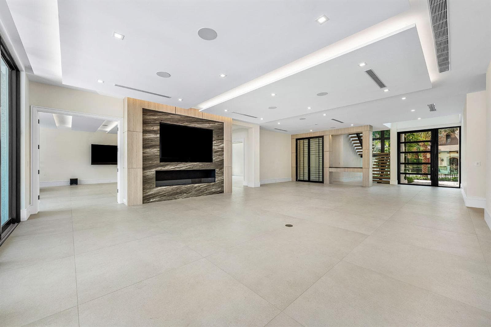 191 W Coconut Palm Road photo 12
