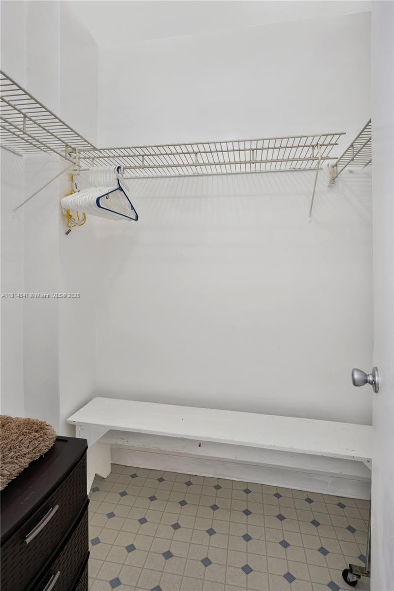 100 Lincoln Rd 607 photo 11