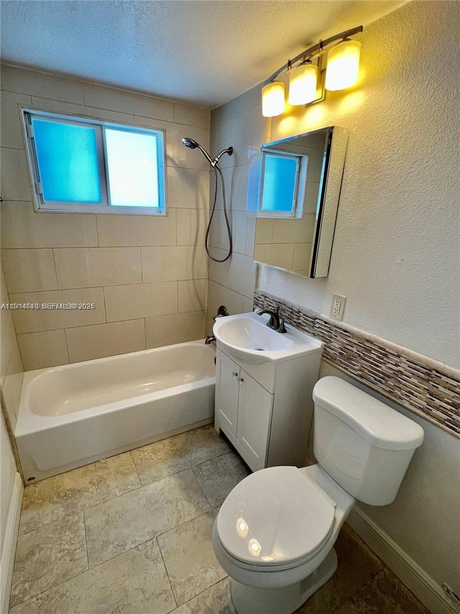 2700 135th St 45 photo 11