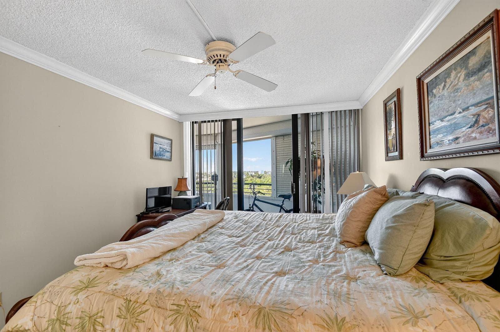 3589 S Ocean Boulevard 608 photo 25