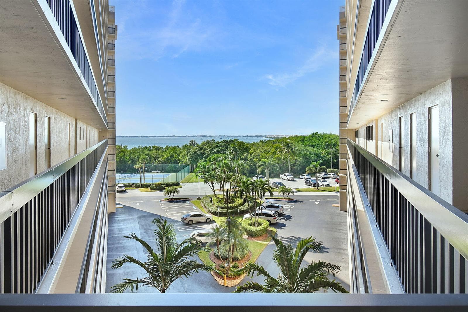 801 S Ocean Drive 506 photo 2