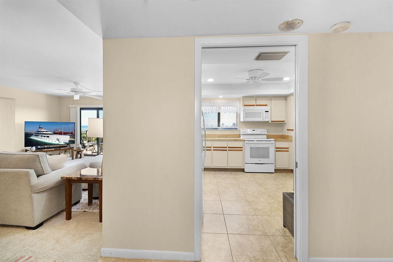 801 S Ocean Drive 506 photo 4