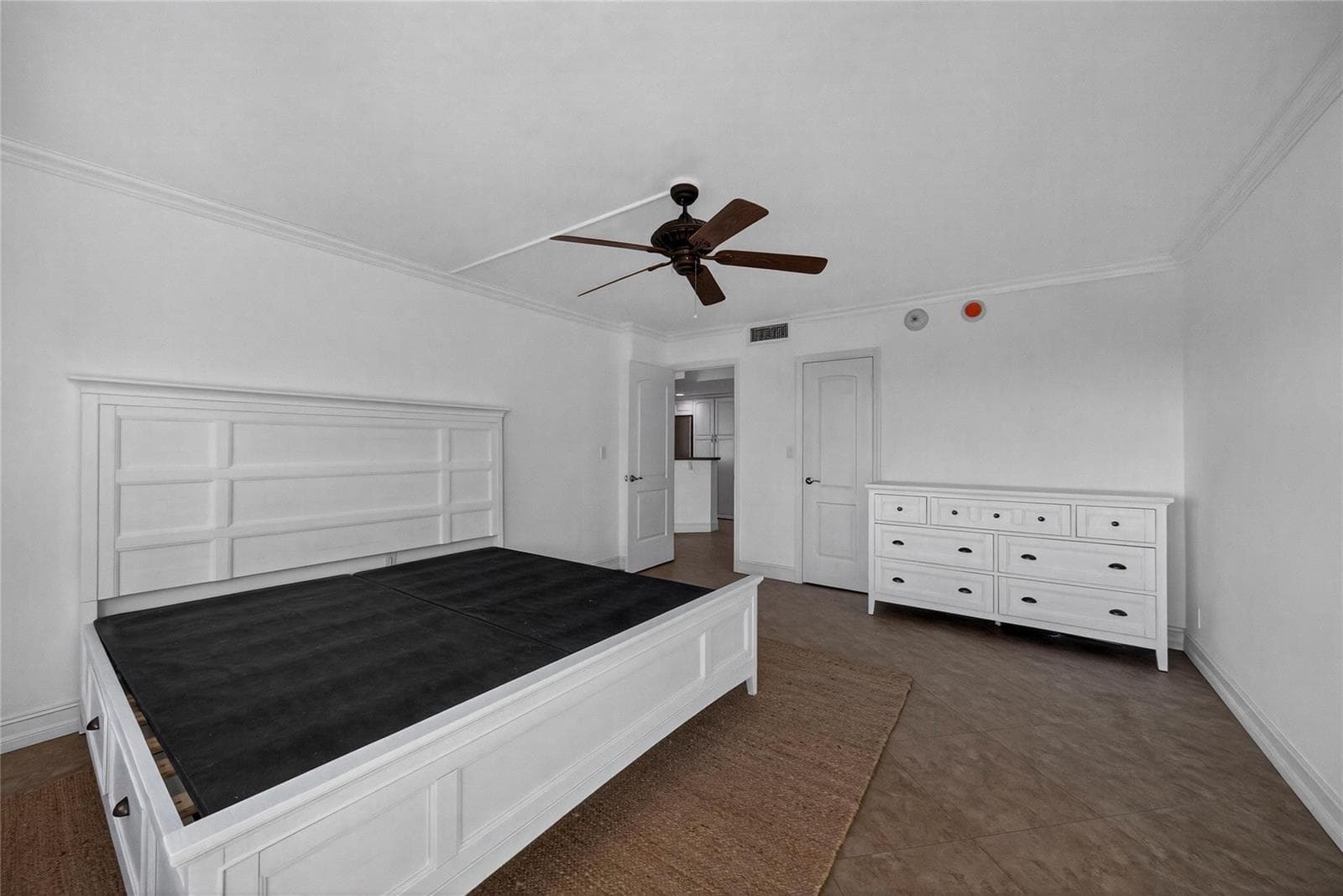2100 S Ocean Drive 11-L photo 13