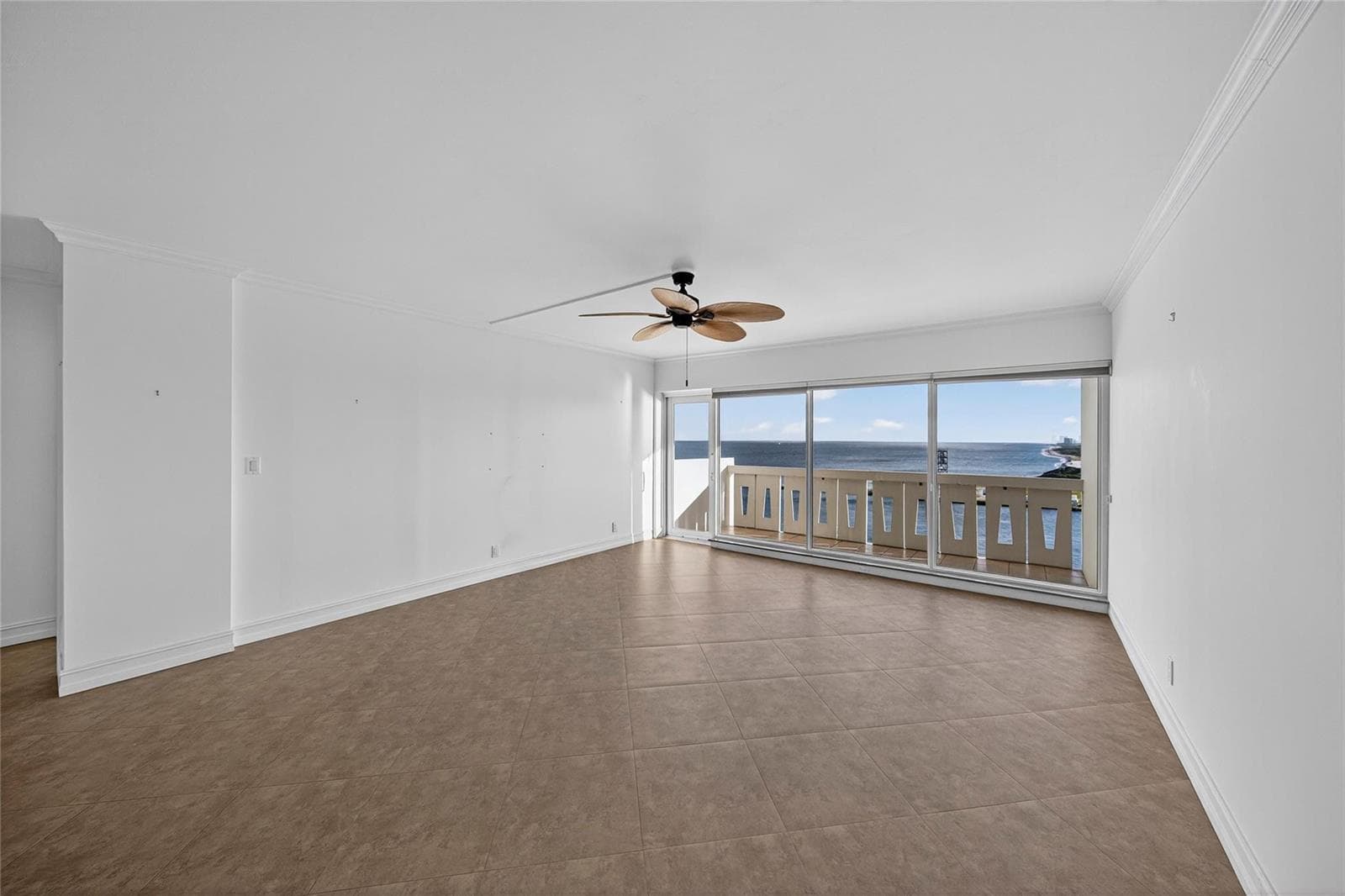 2100 S Ocean Drive 11-L photo 10