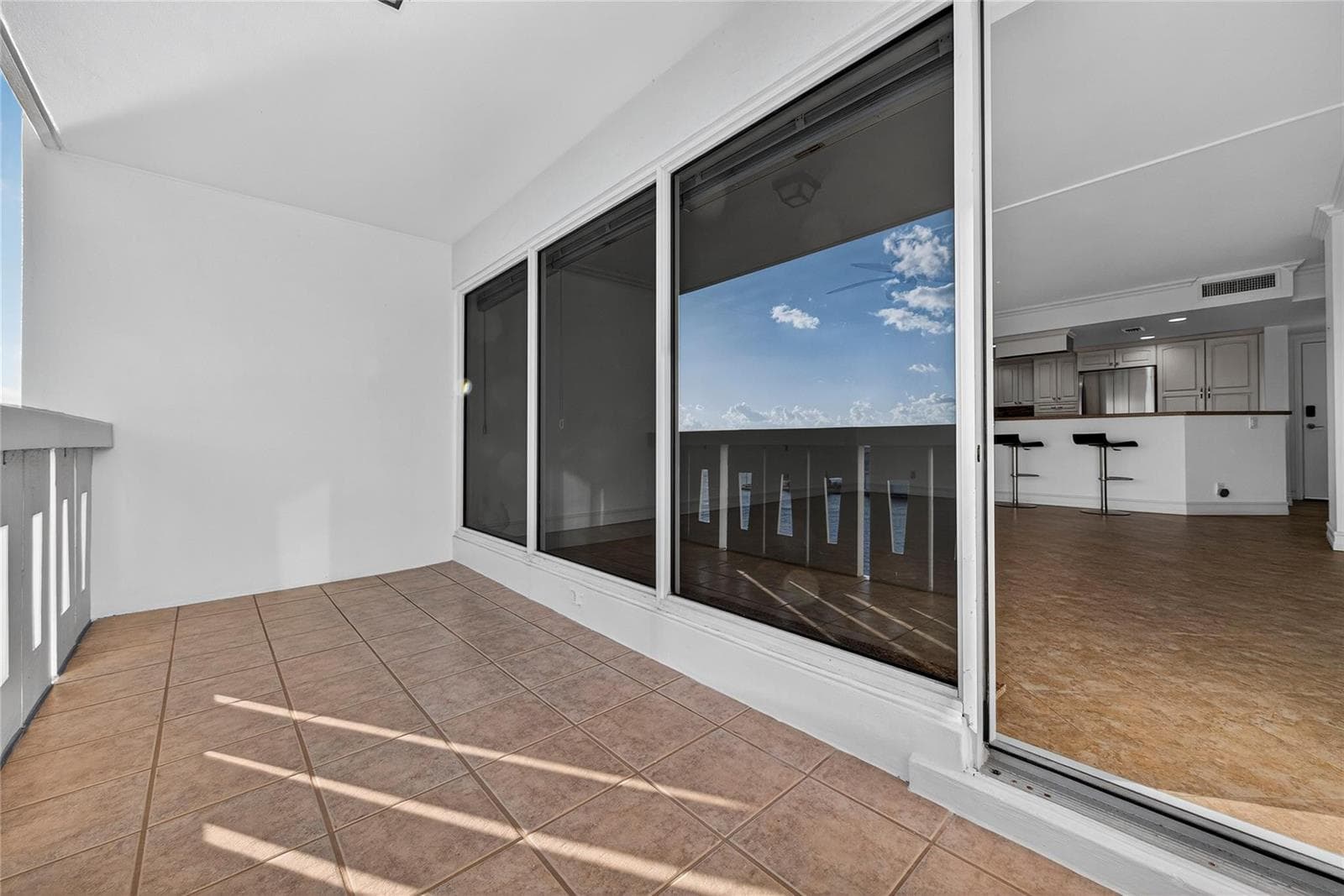 2100 S Ocean Drive 11-L photo 15