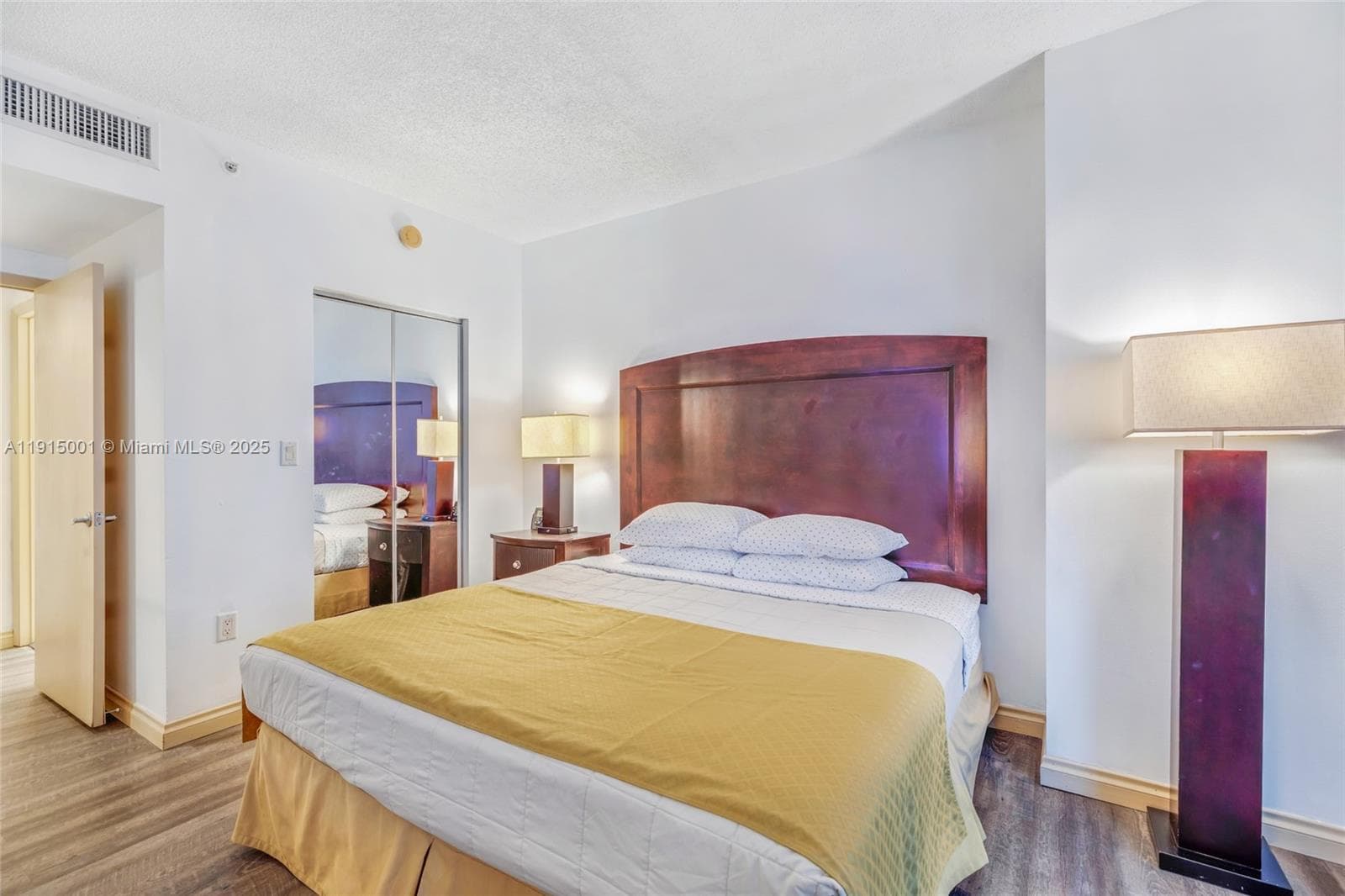 17375 Collins Ave 1005 photo 12