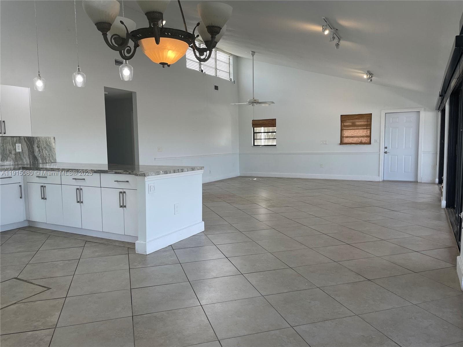 26 S Exuma Rd B photo 3