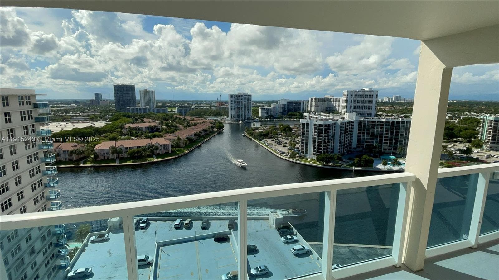 3800 S Ocean Dr 1823 photo 3