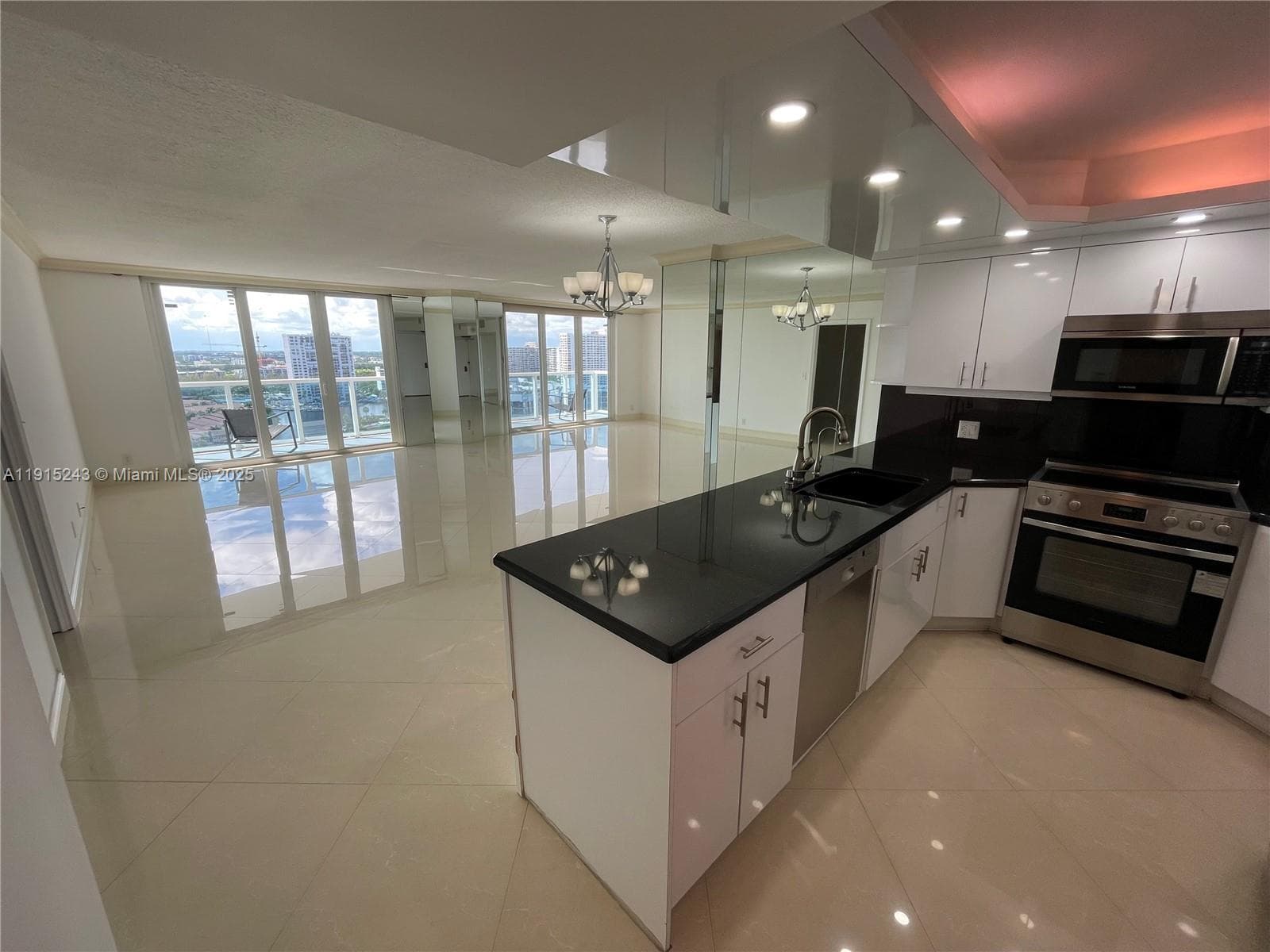3800 S Ocean Dr 1823 photo 5
