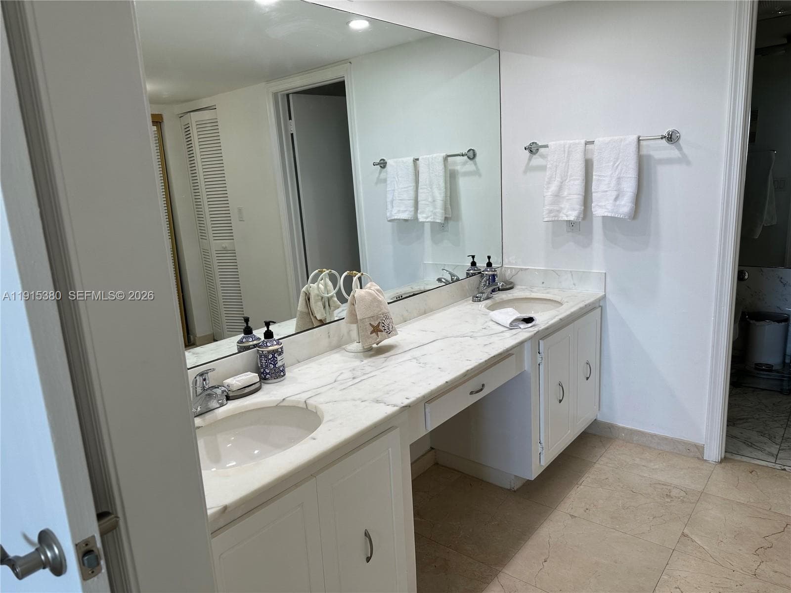 199 Ocean Lane Dr 1004 photo 8