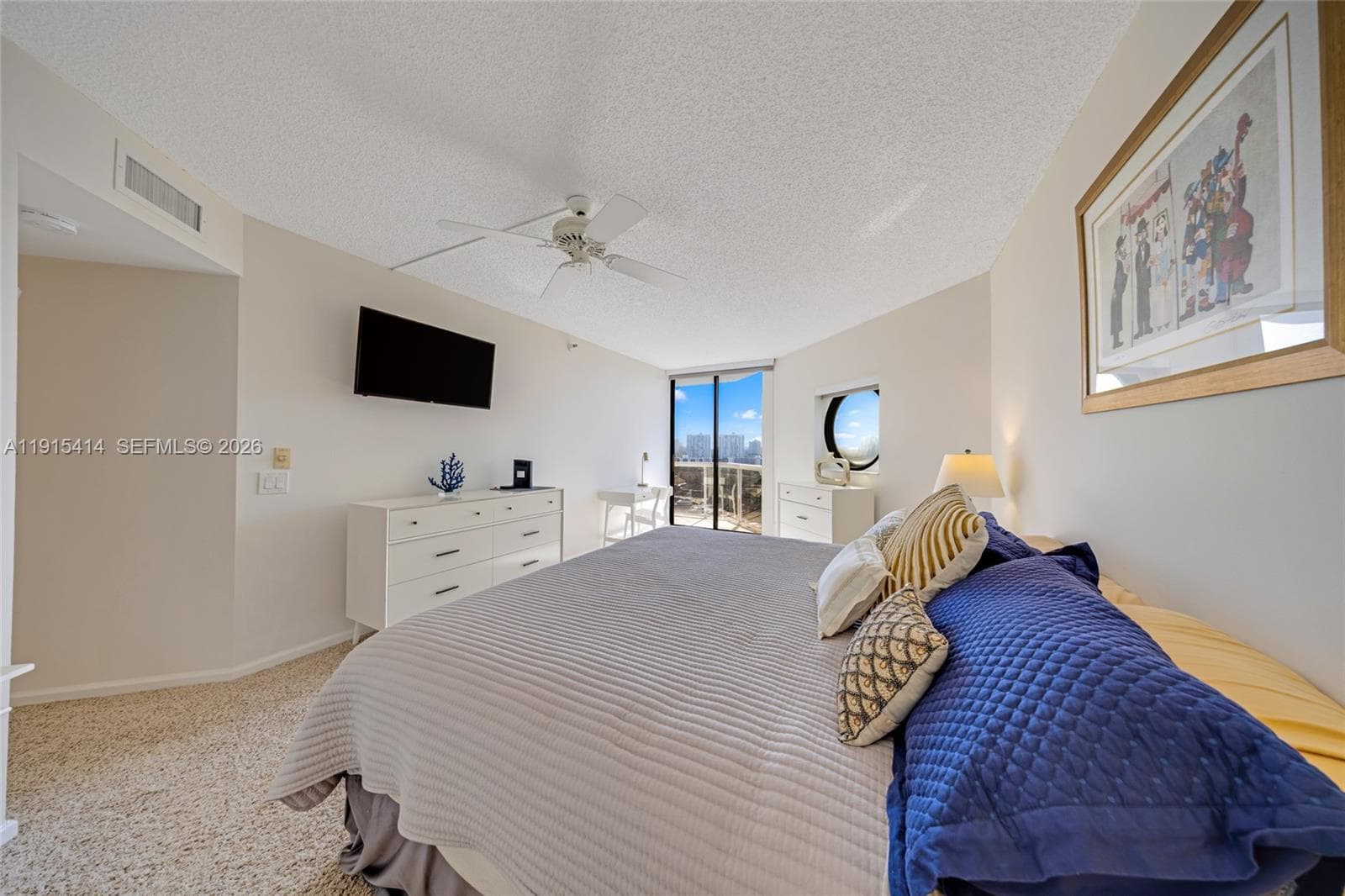 3610 Yacht Club Dr 1409 photo 16