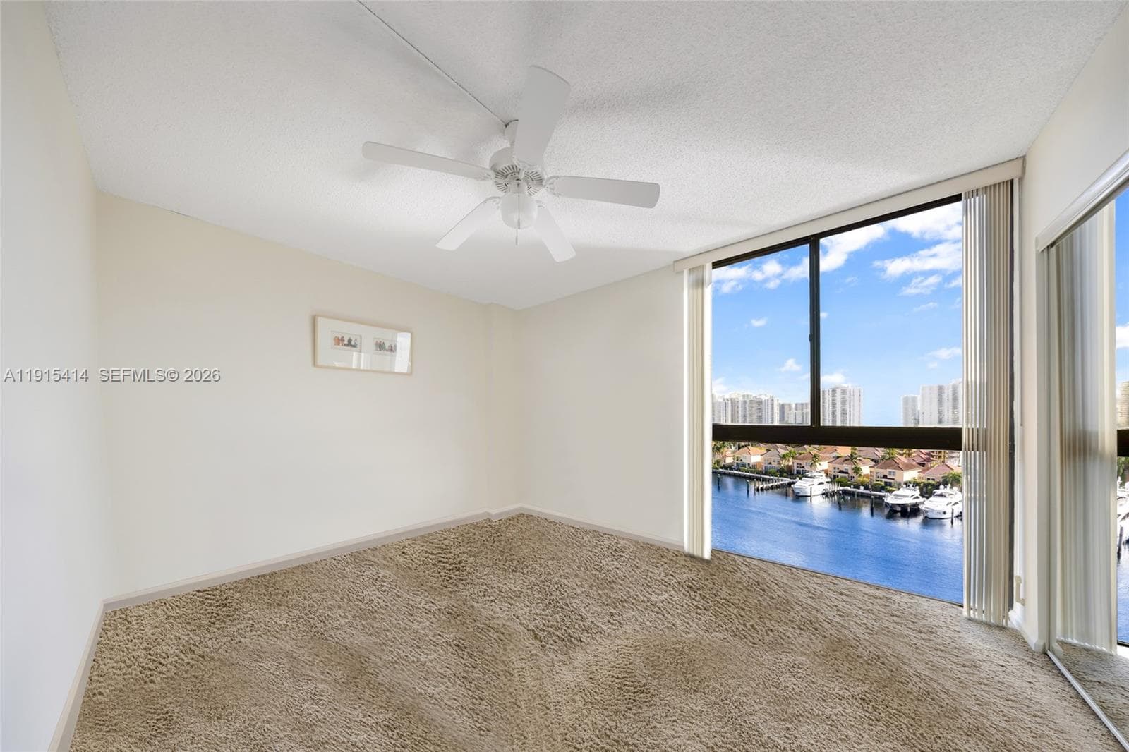 3610 Yacht Club Dr 1409 photo 24