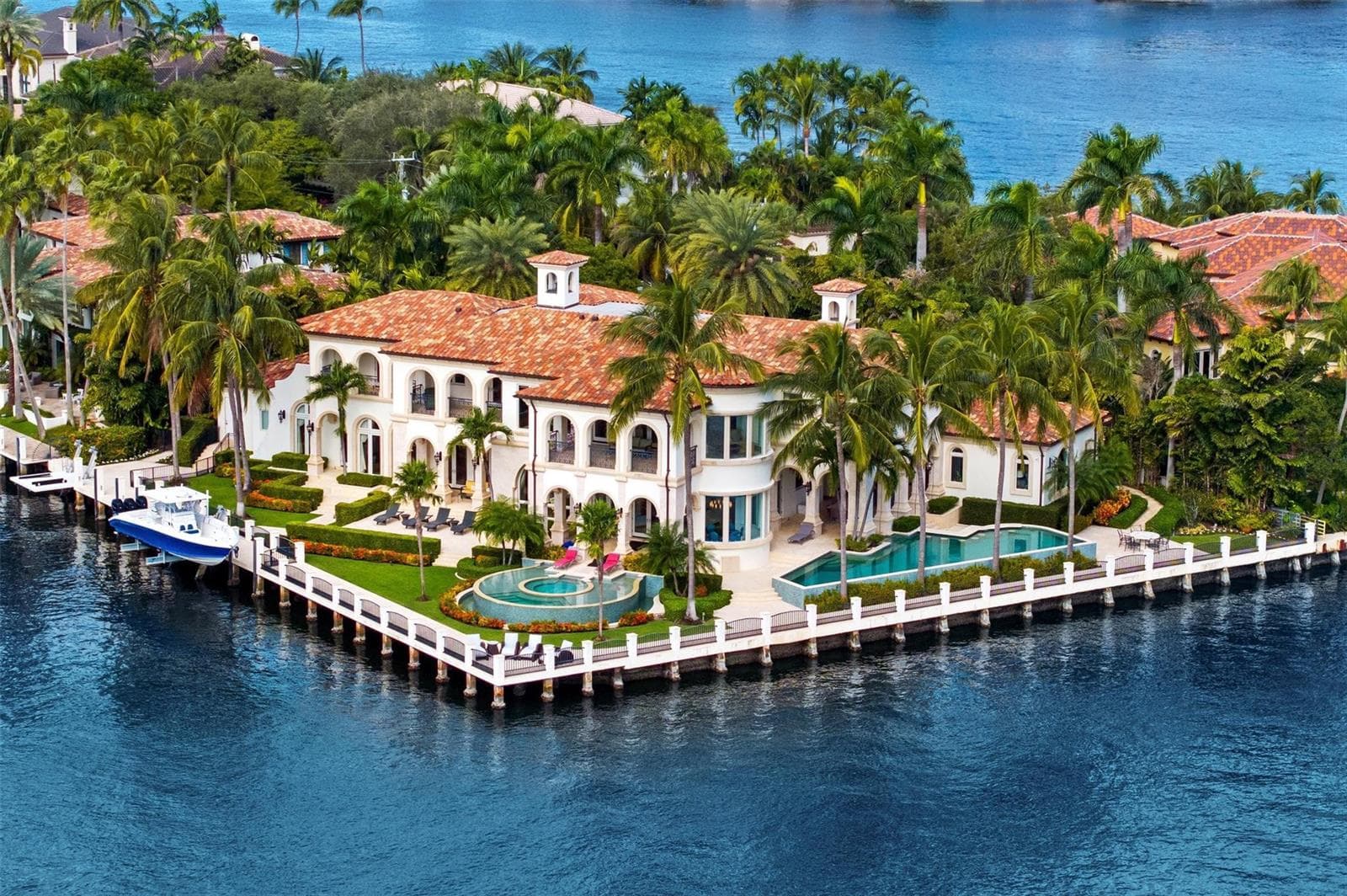 2716 Aqua Vista Boulevard 2