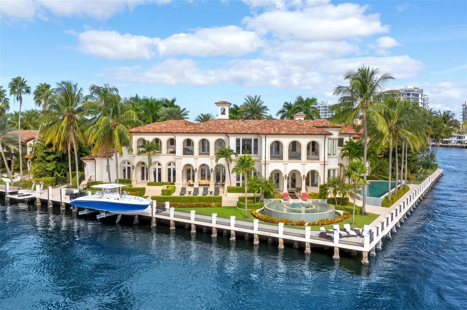 2716 Aqua Vista Boulevard 1