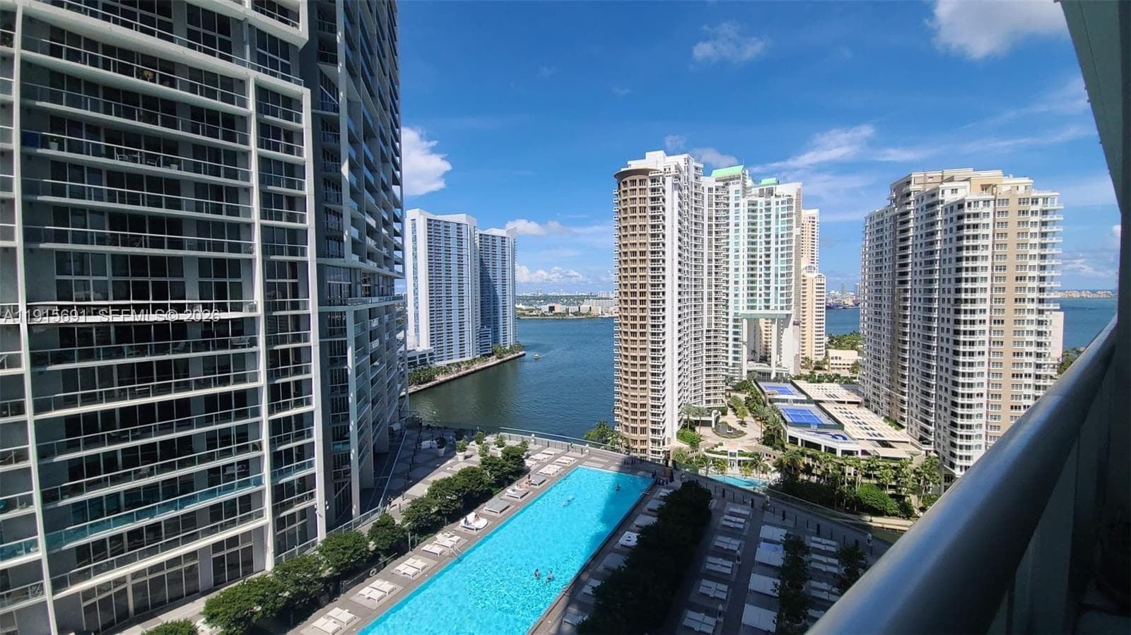 495 Brickell Ave 2206 photo 15