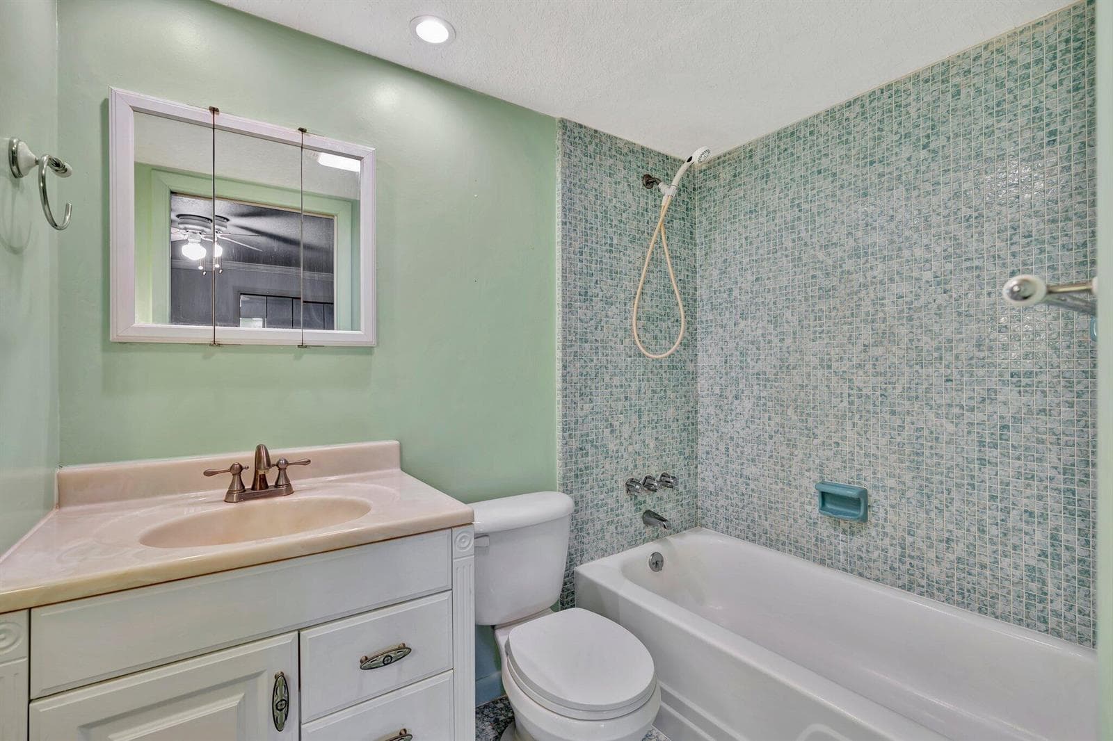 121 Wettaw Lane 211 photo 16