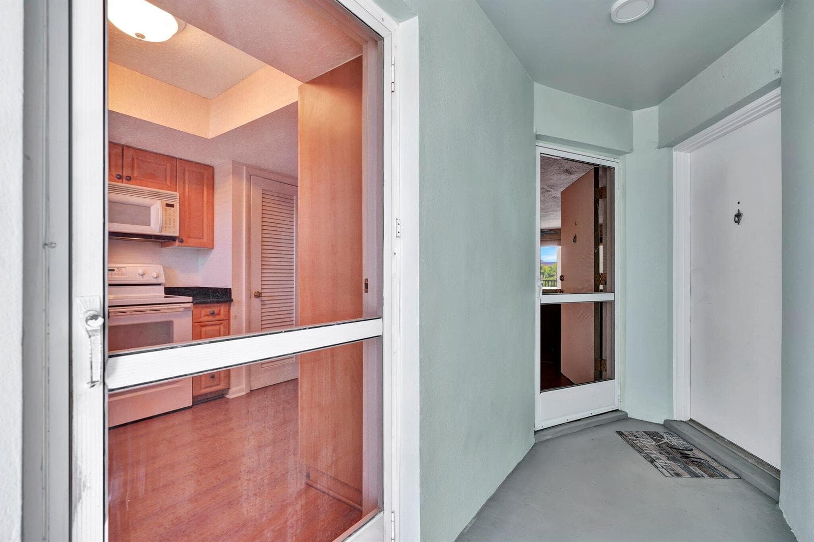 121 Wettaw Lane 211 photo 4
