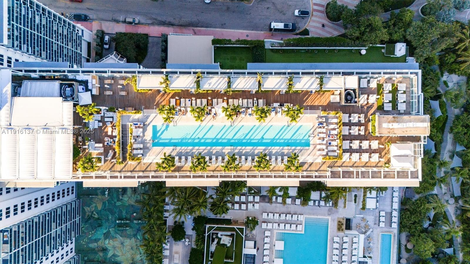 2301 Collins Ave 1432 photo 6