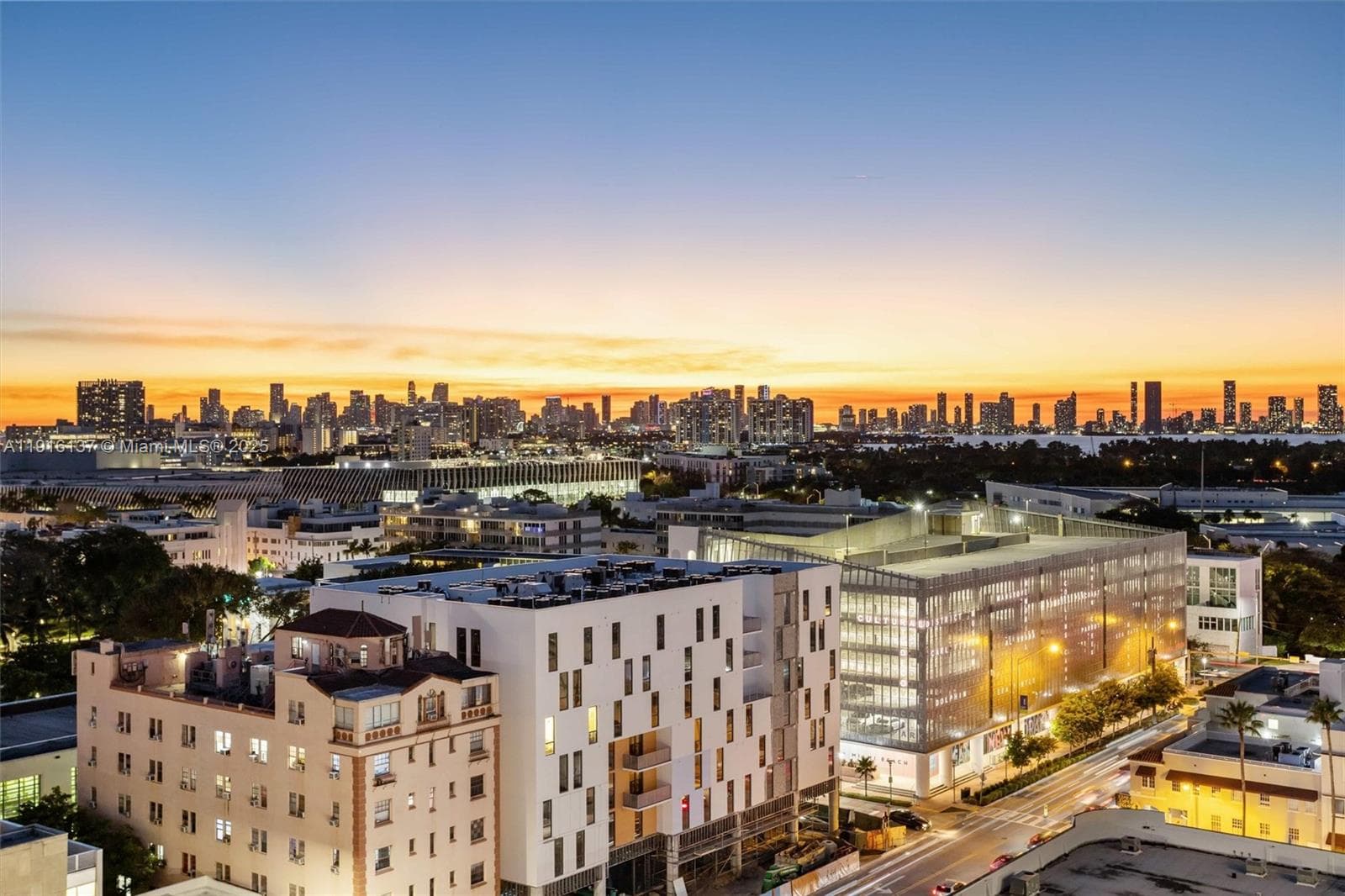 2301 Collins Ave 1432 photo 22