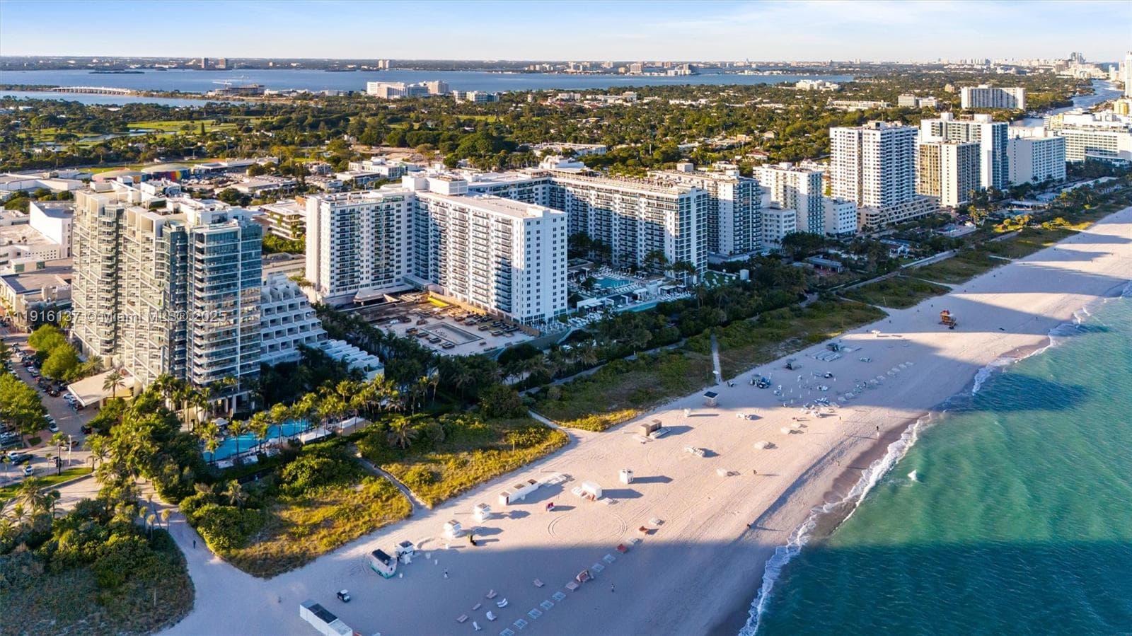 2301 Collins Ave 1432 photo 5