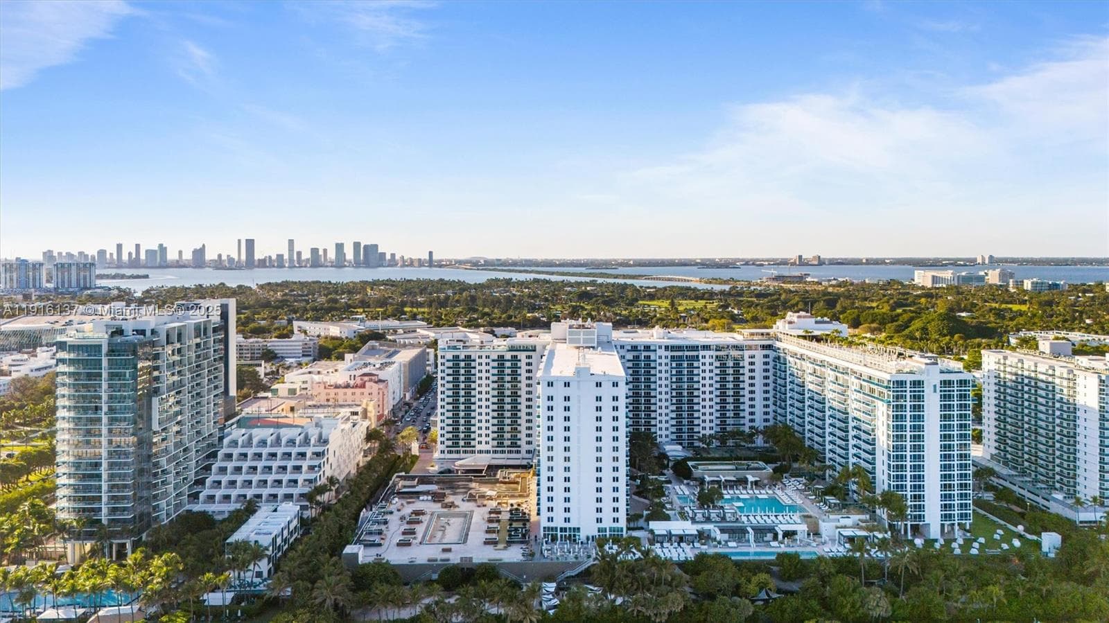 2301 Collins Ave 1432 photo 8