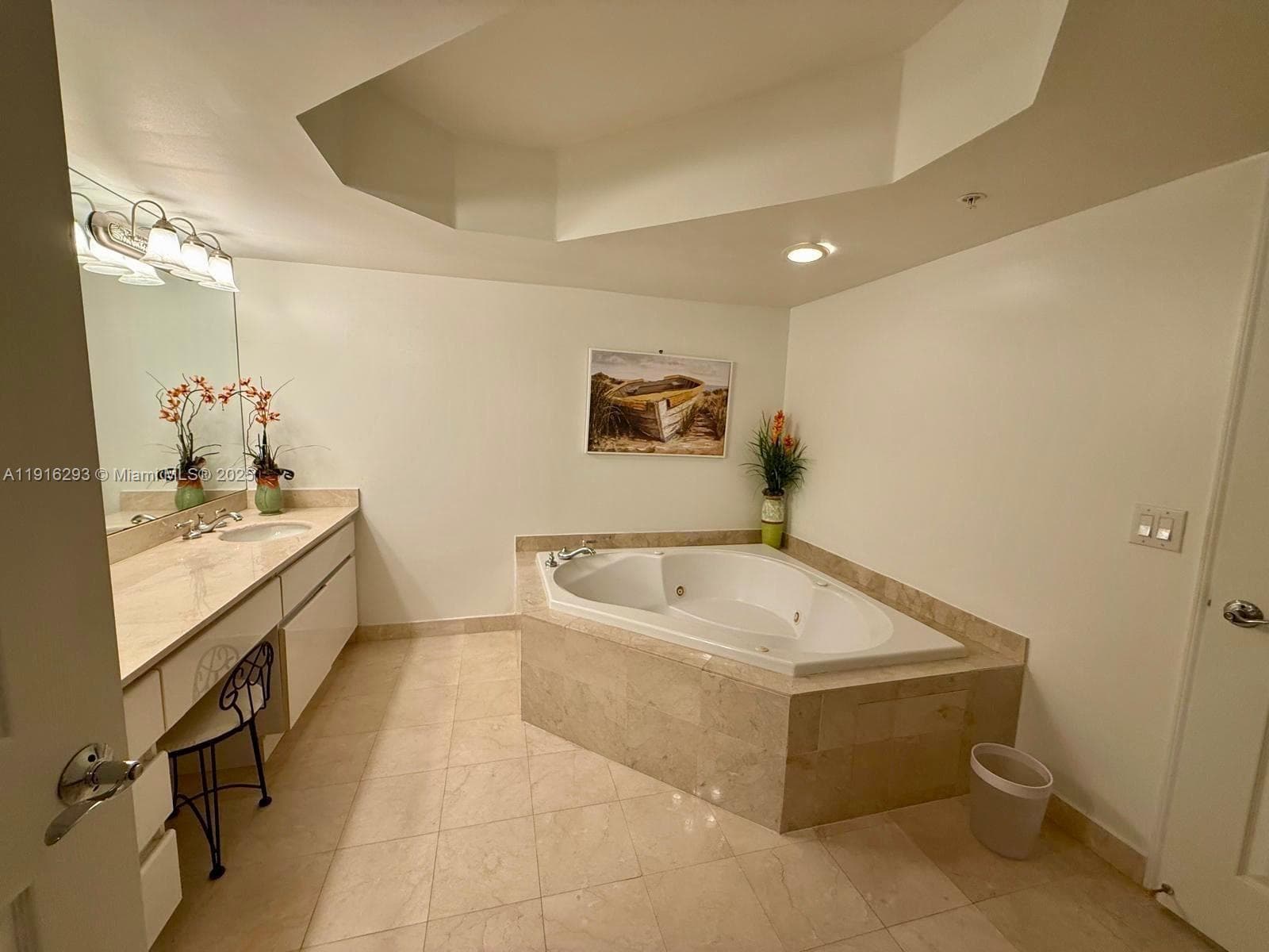 16711 Collins Ave 410 photo 16