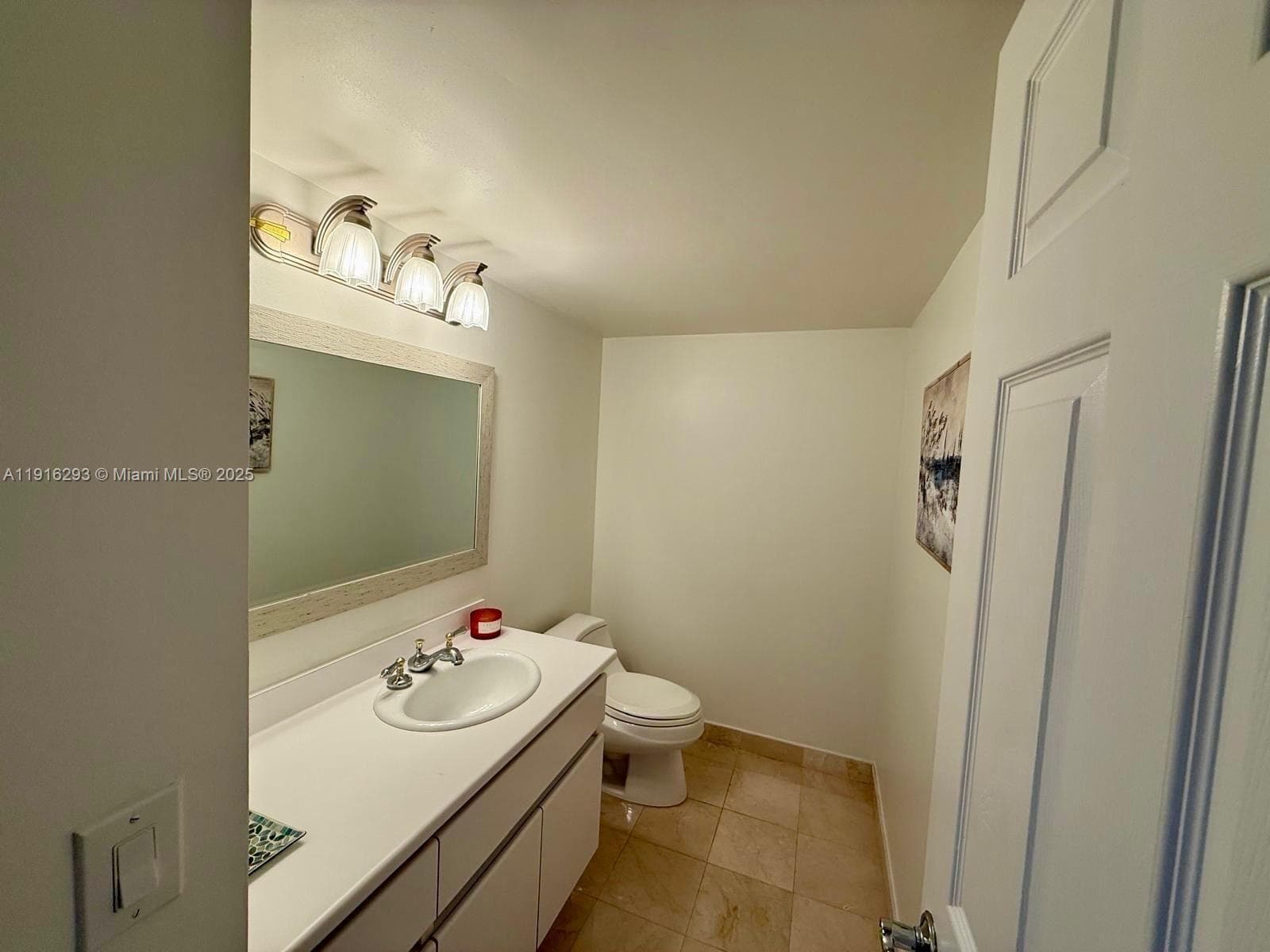 16711 Collins Ave 410 photo 15