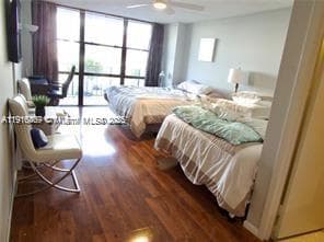 800 Parkview Dr 402 photo 8