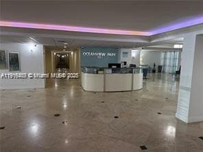 800 Parkview Dr 402 photo 21